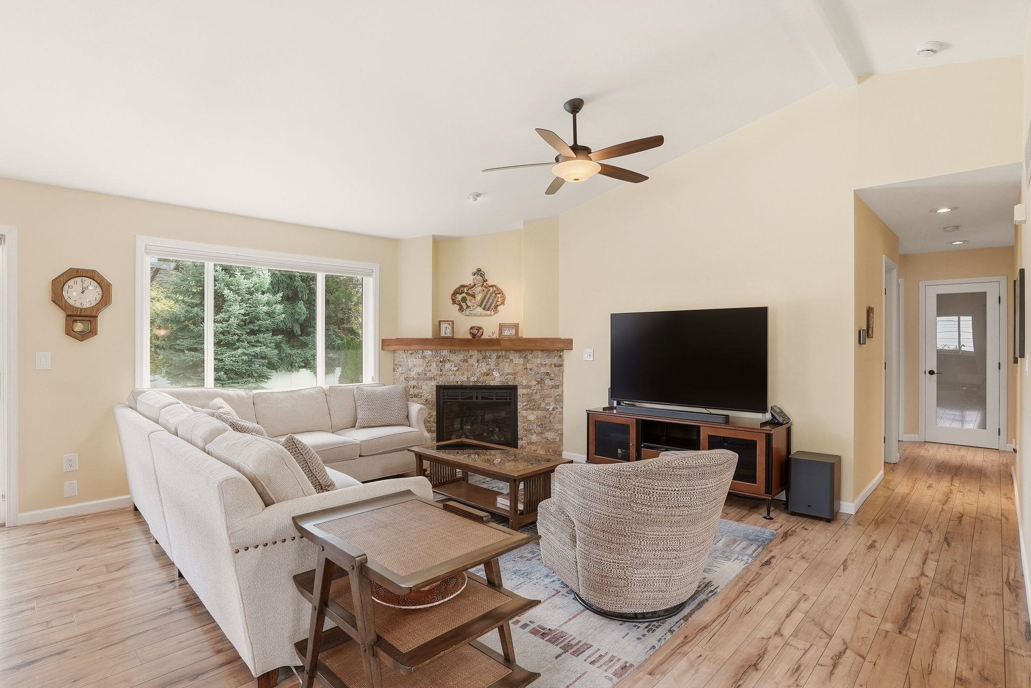 22914 Settler Dr - Photo 3