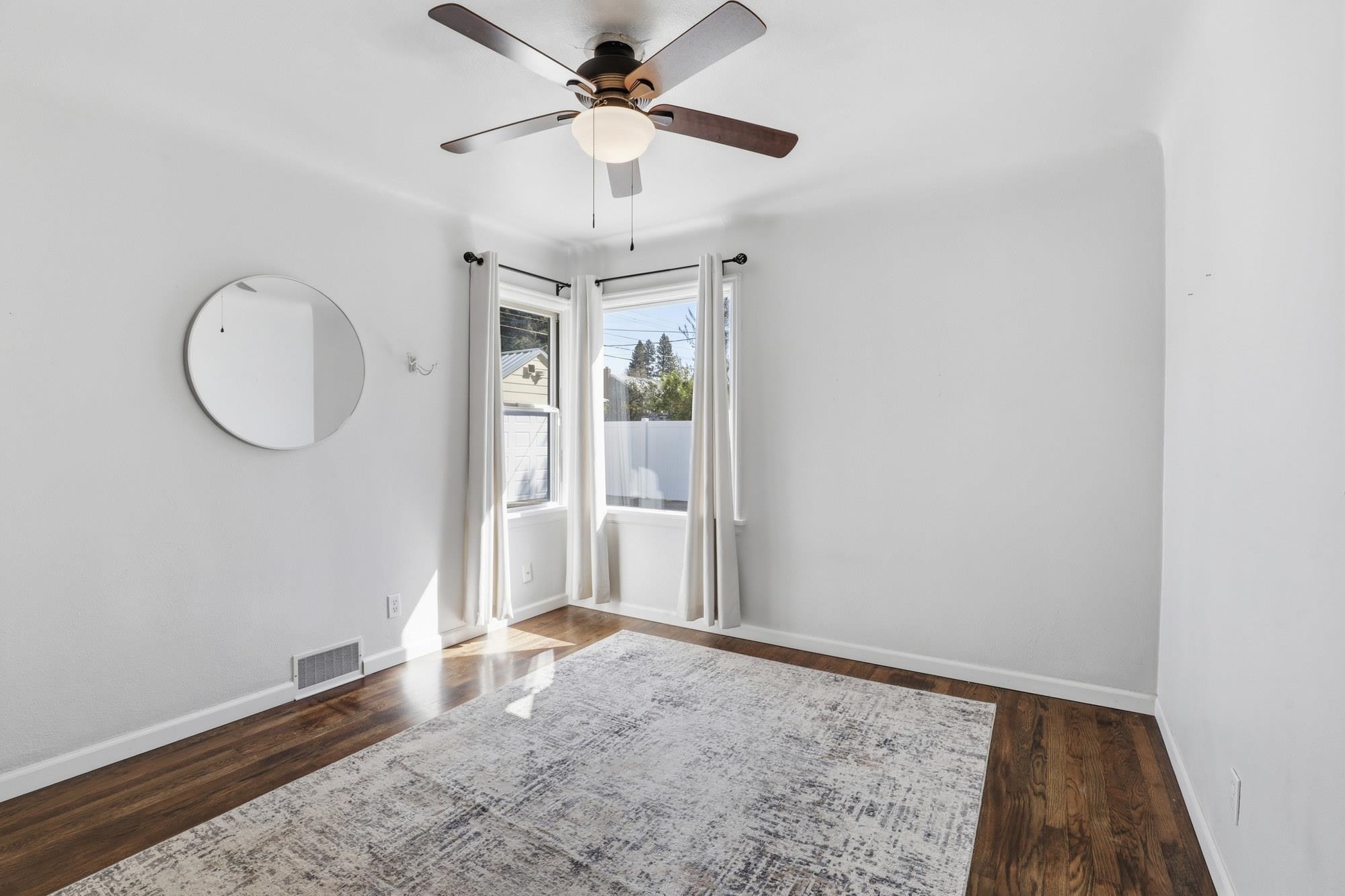 2716 W Garland Ave - Photo 15