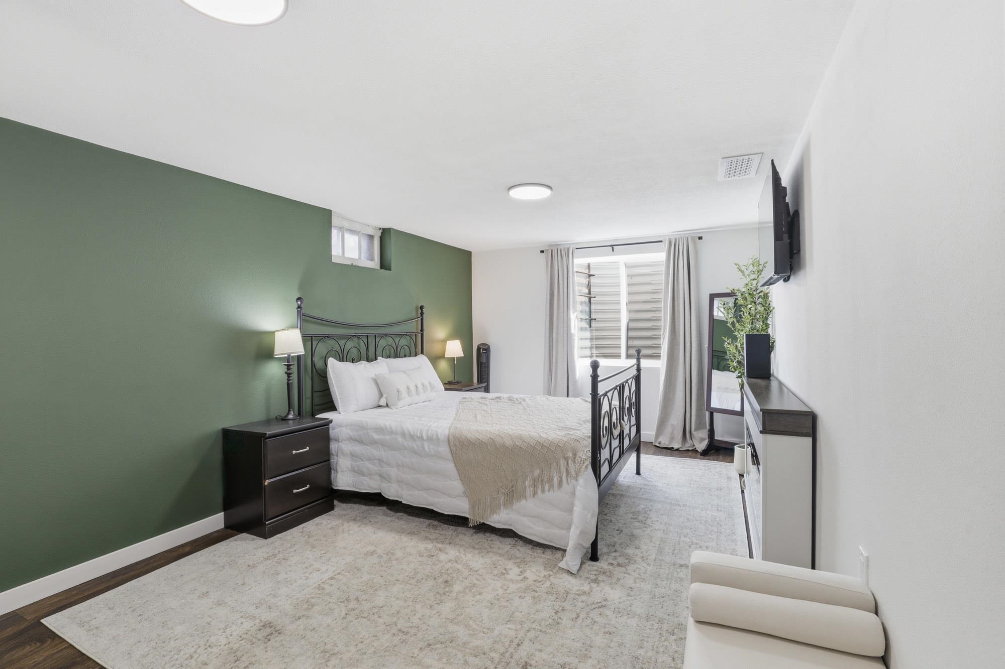 2716 W Garland Ave - Photo 17