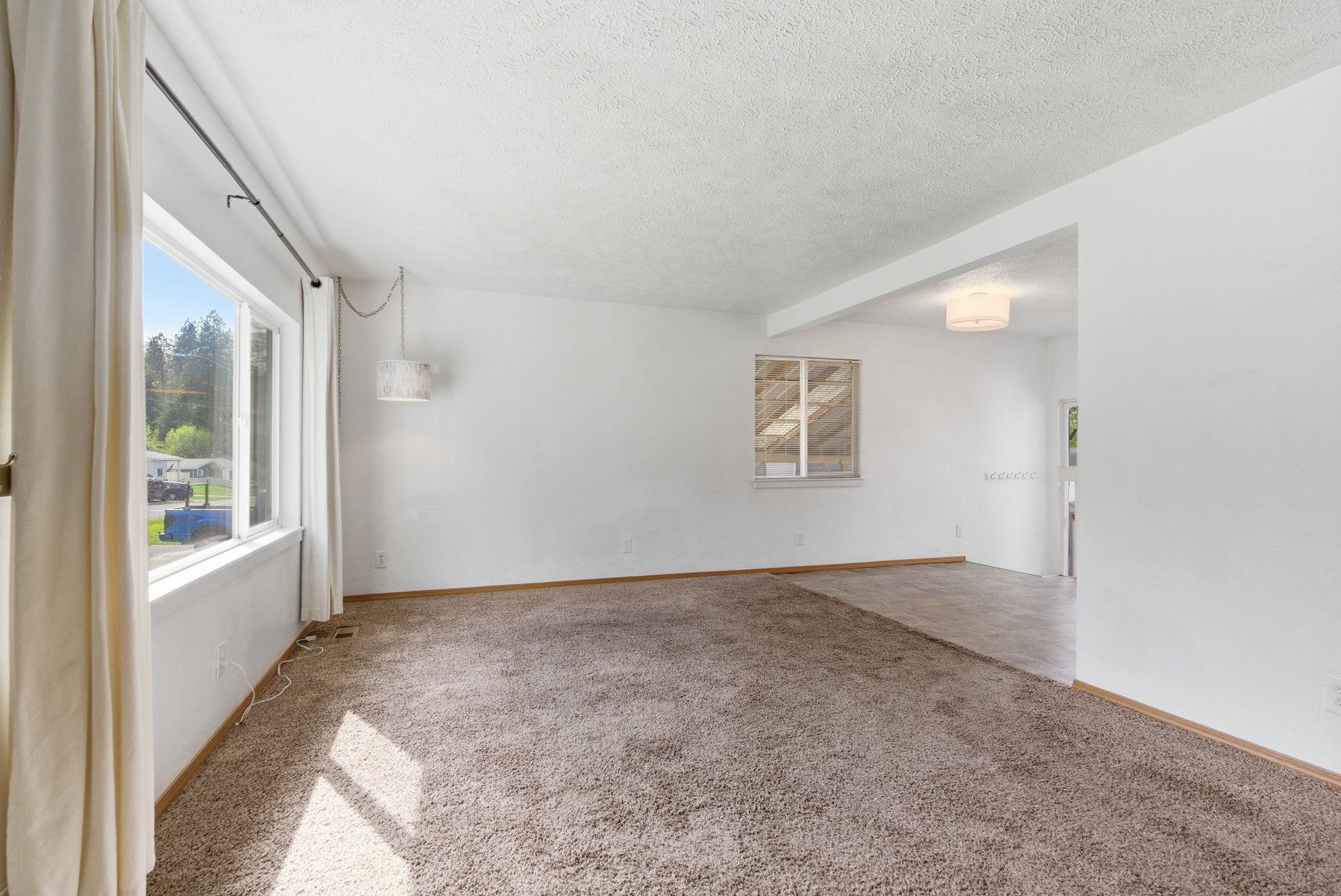 3711 E 12th Ave - Photo 3