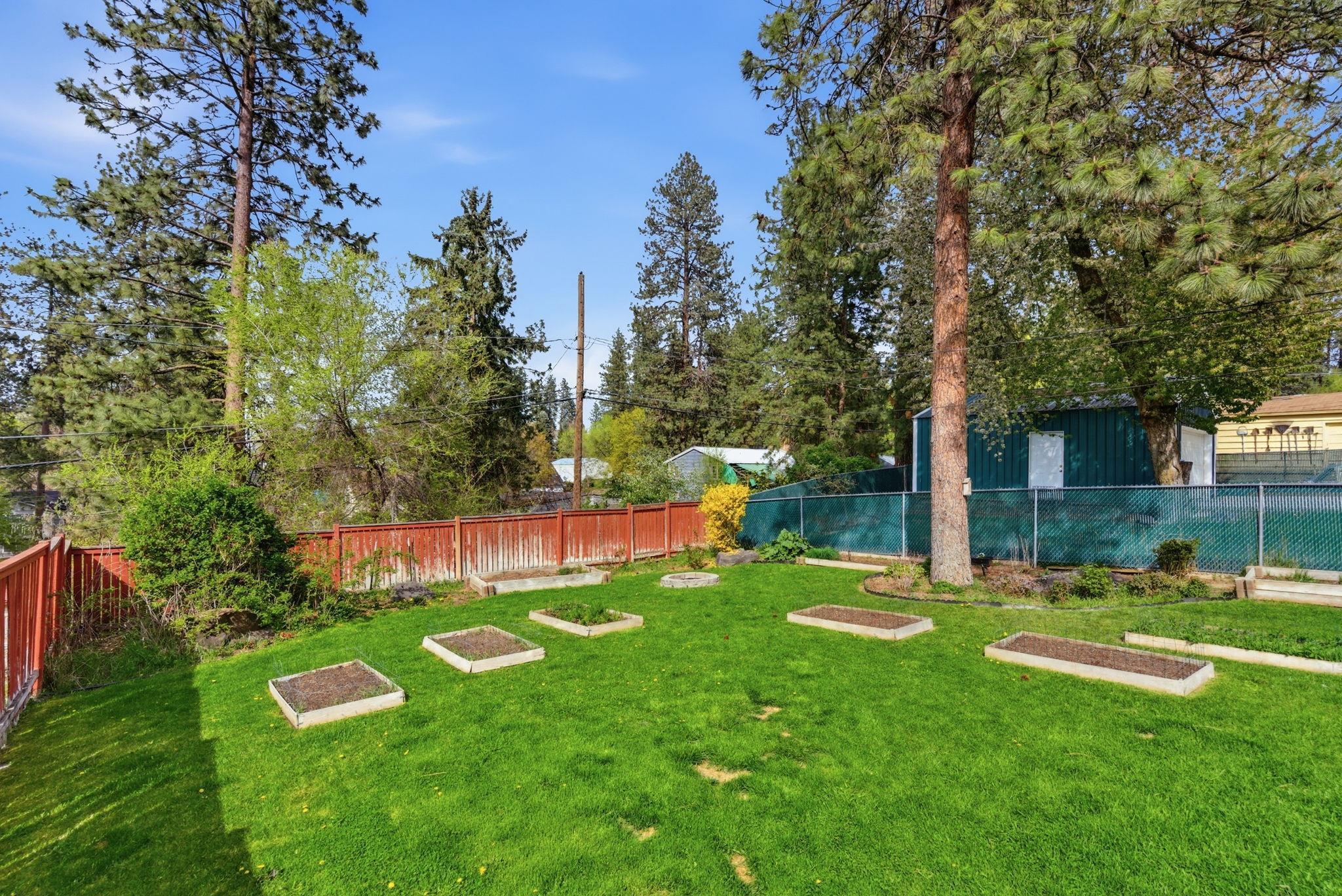 3711 E 12th Ave - Photo 23