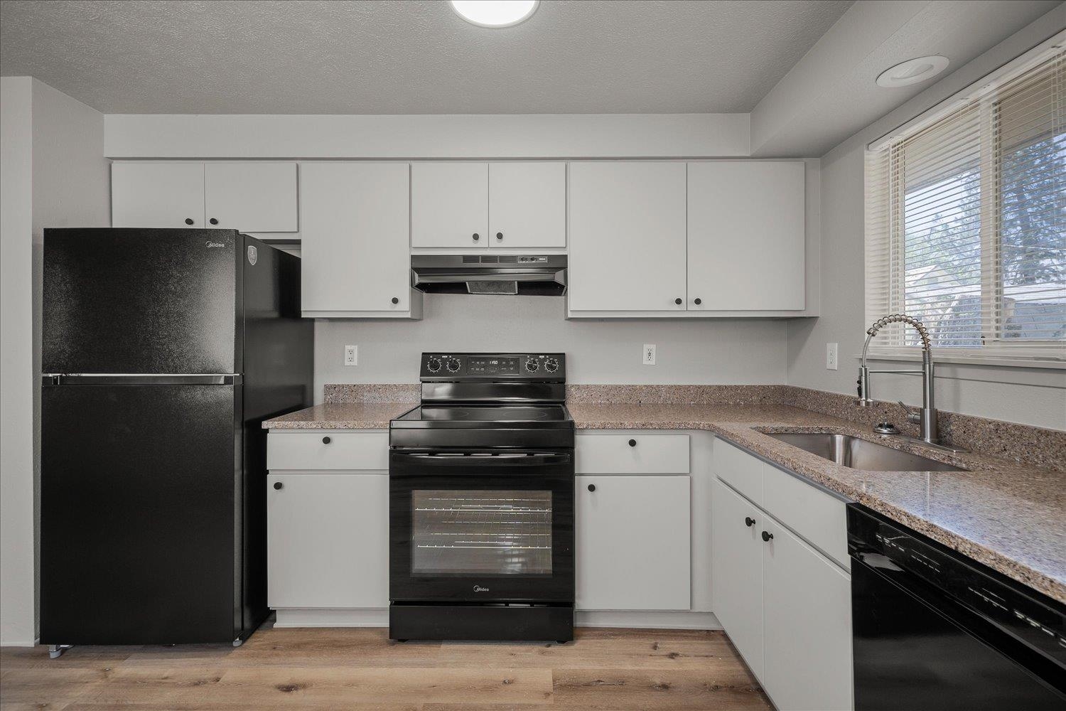 821 E North Ave - Photo 22