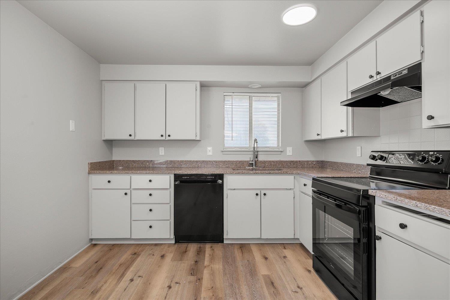 821 E North Ave - Photo 7