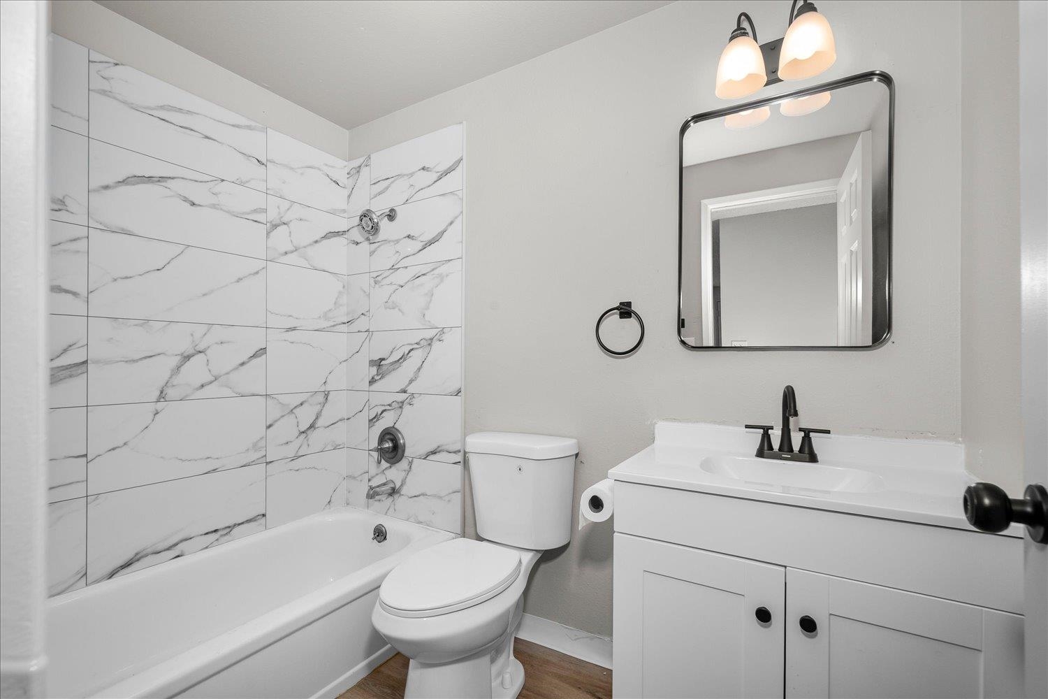 821 E North Ave - Photo 10