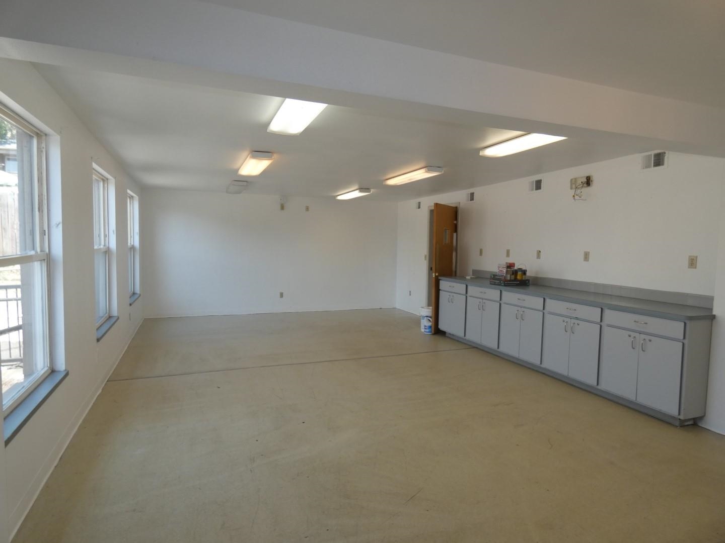 706 2nd St - Photo 6