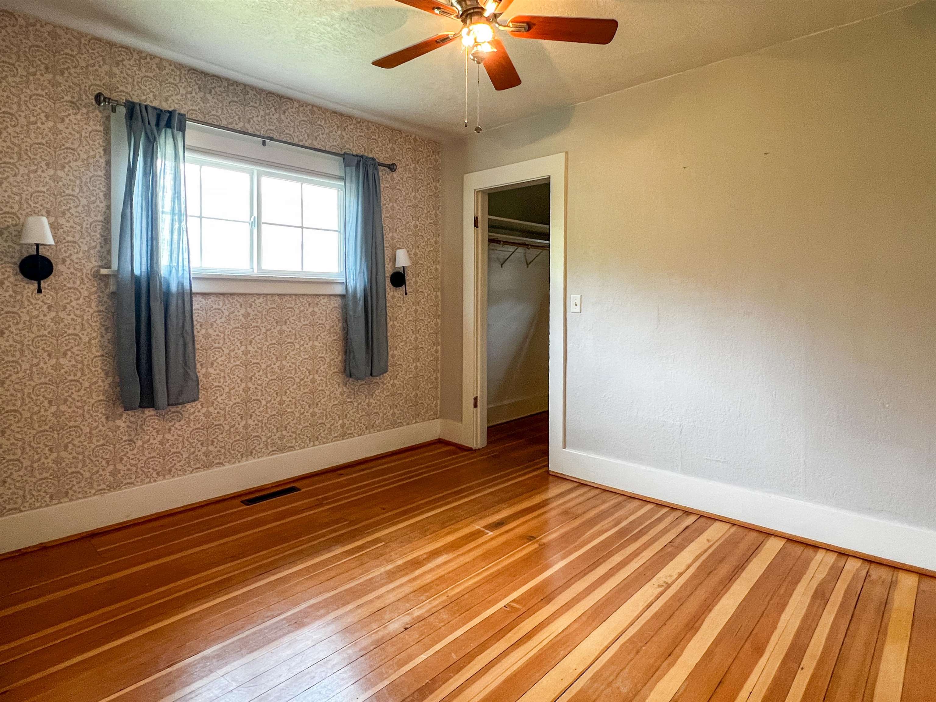 2227 E 7th Ave - Photo 16