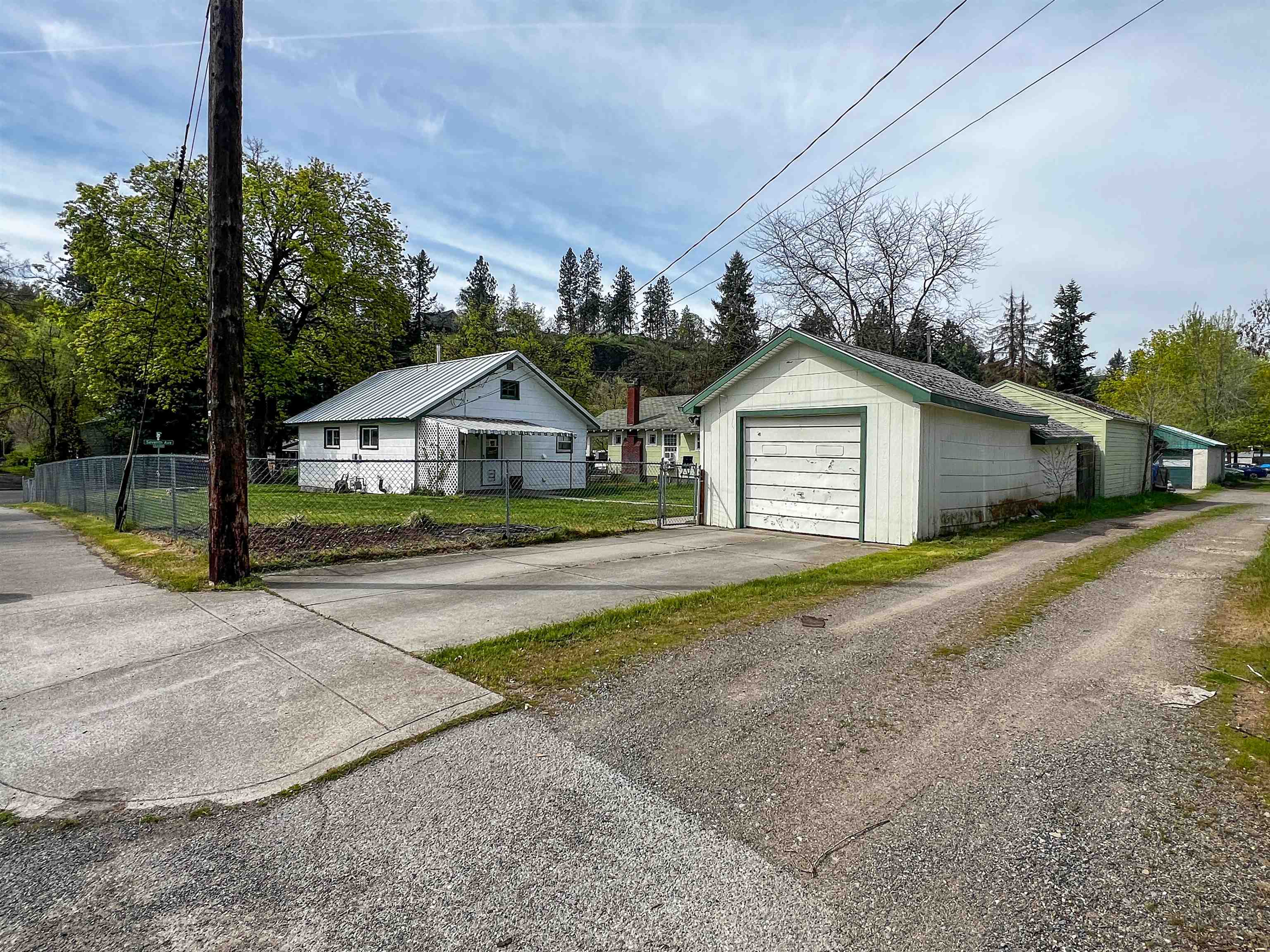 2227 E 7th Ave - Photo 18
