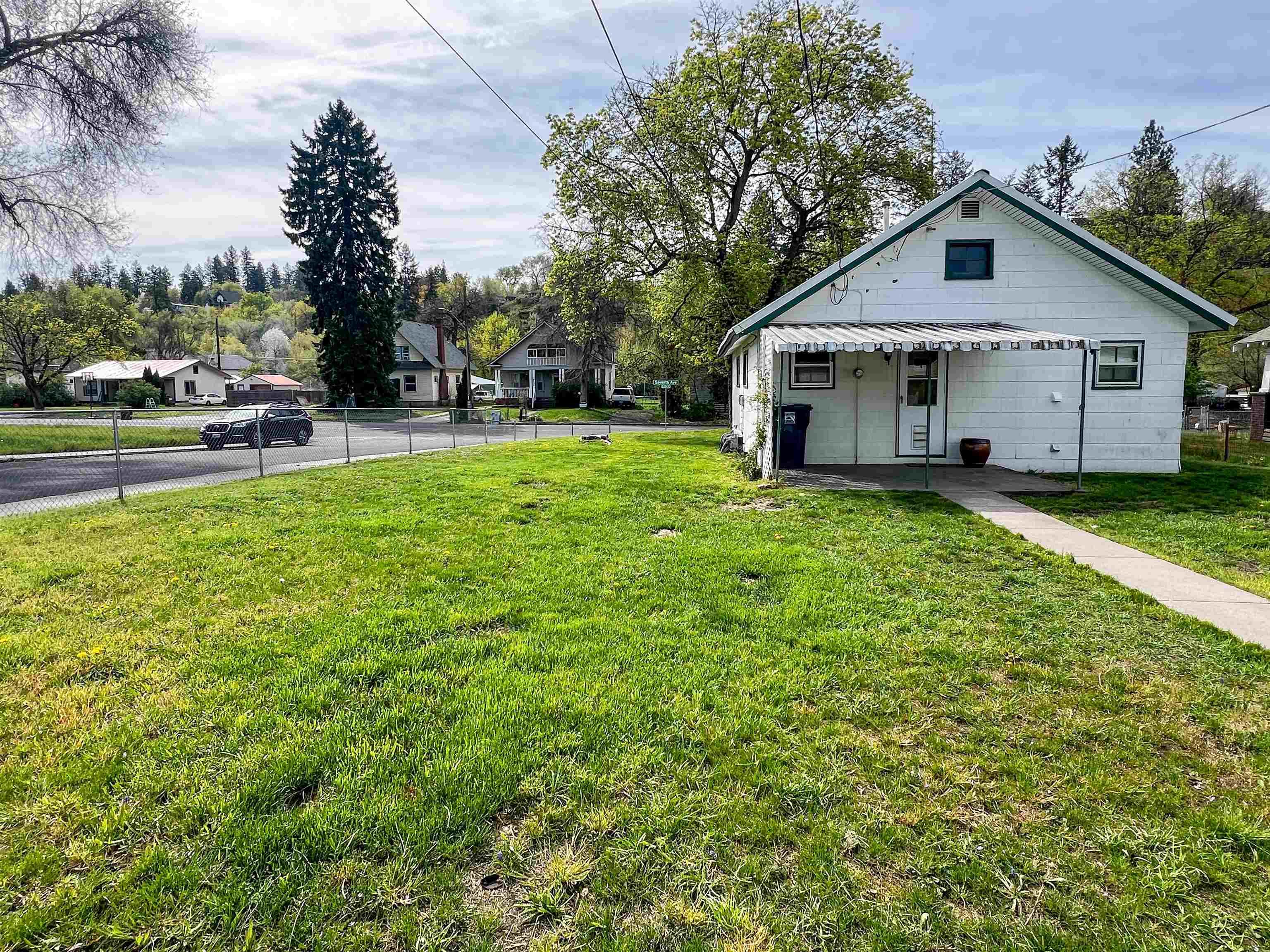 2227 E 7th Ave - Photo 20