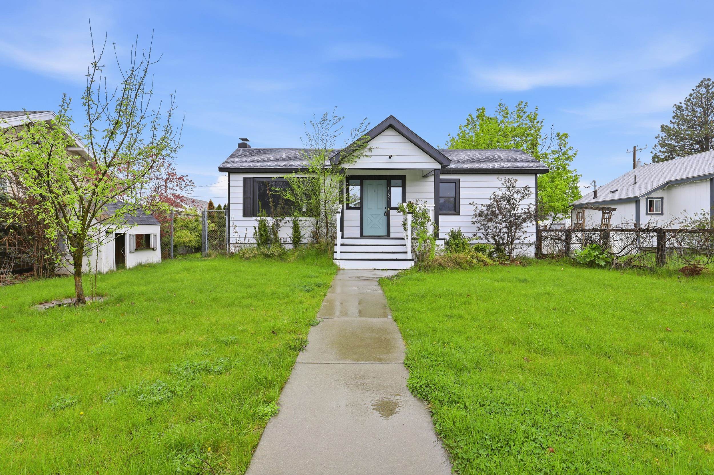 4807 N Howard St - Photo 1