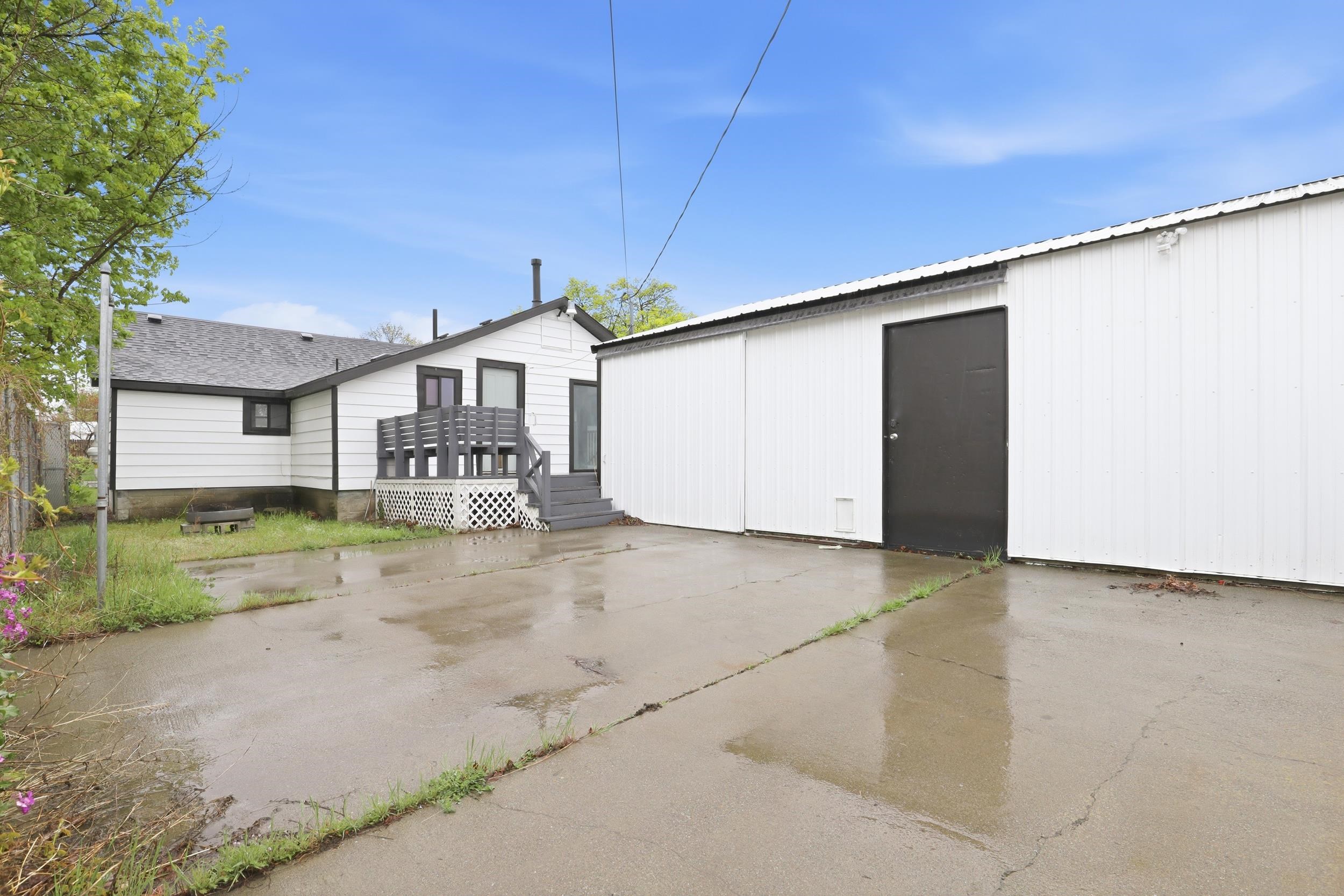 4807 N Howard St - Photo 36