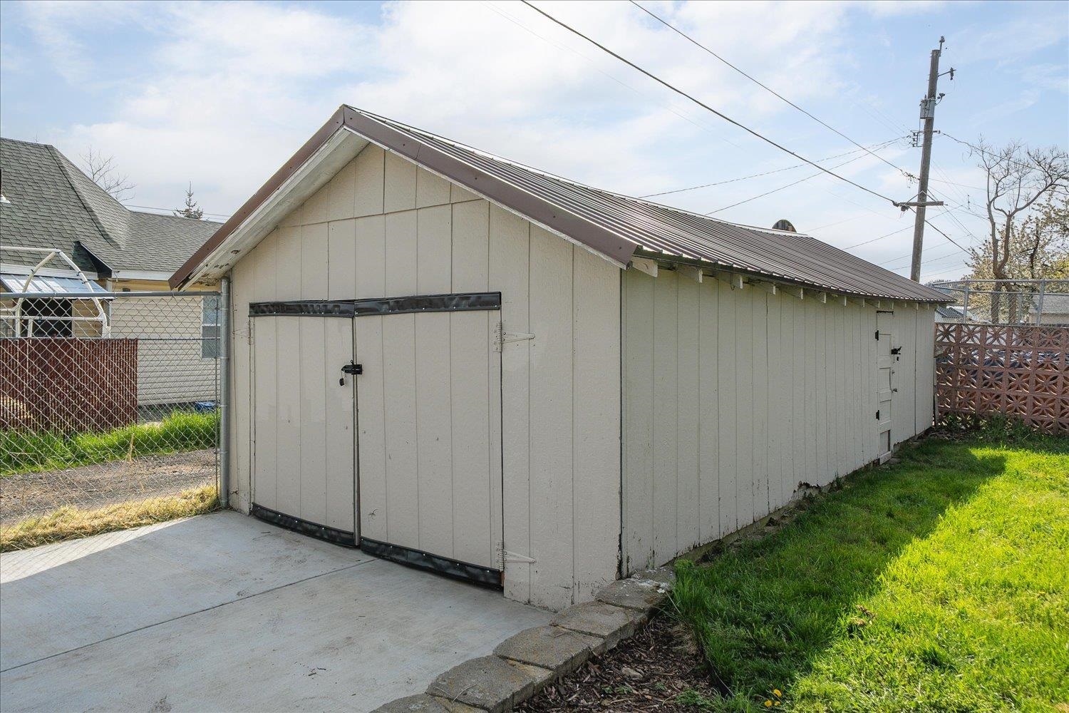 2501 W College Ave - Photo 22