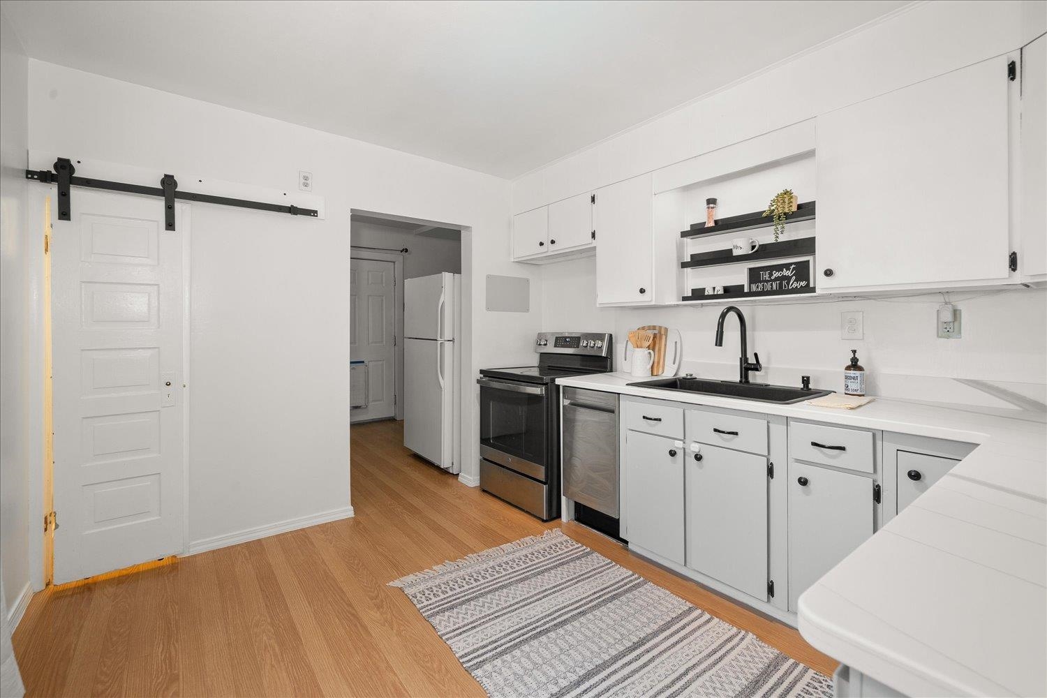 2501 W College Ave - Photo 8