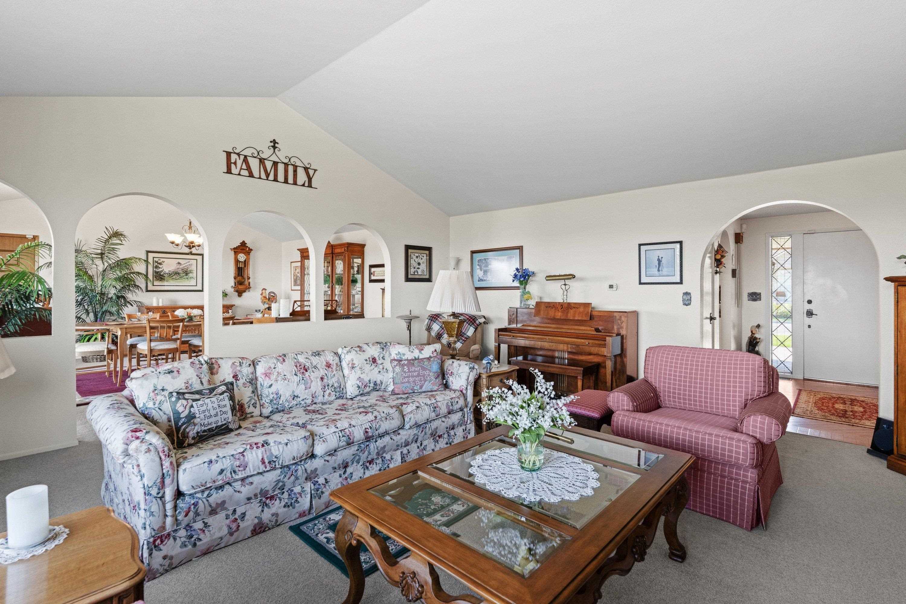 7910 N Panorama Dr - Photo 18