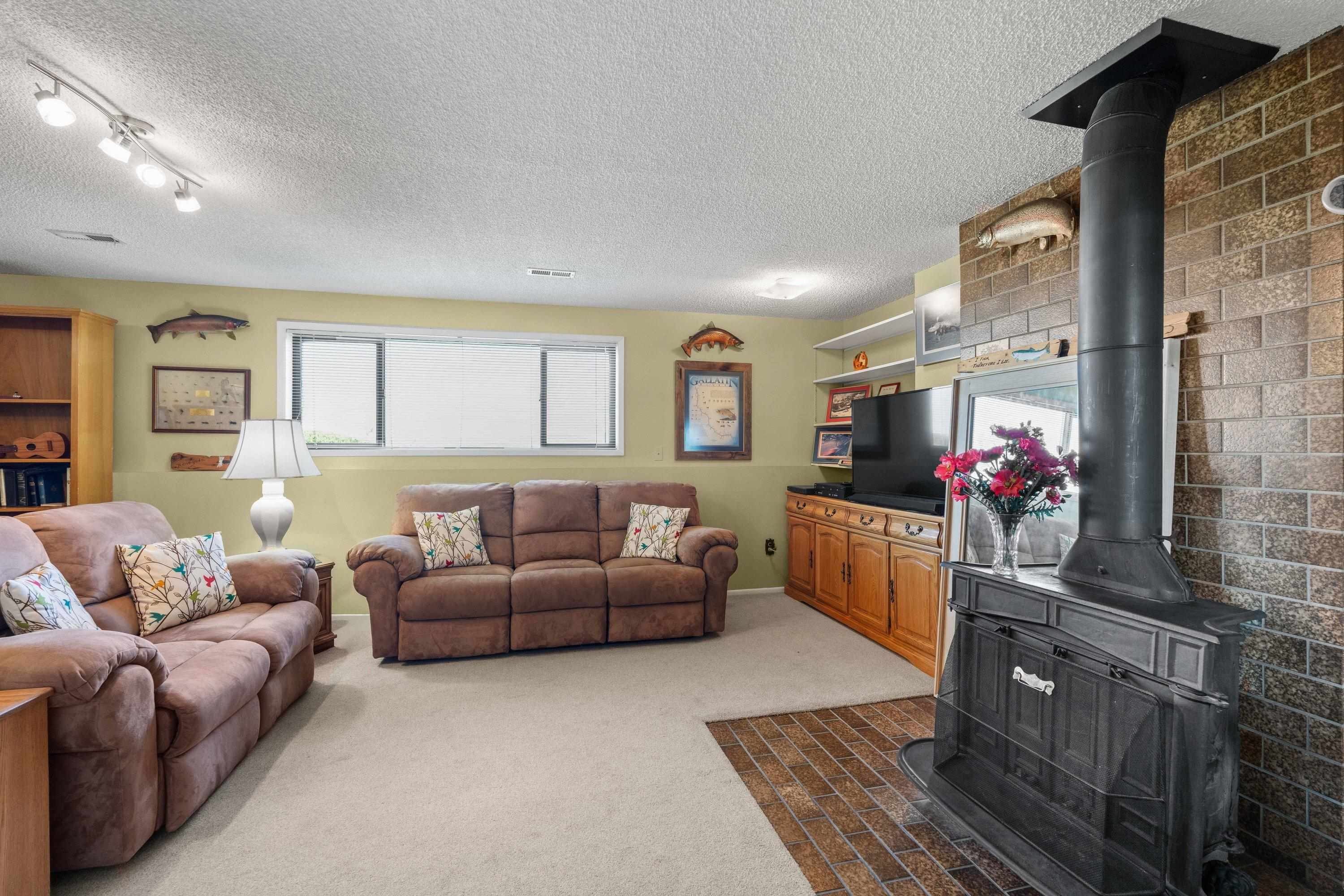 7910 N Panorama Dr - Photo 29