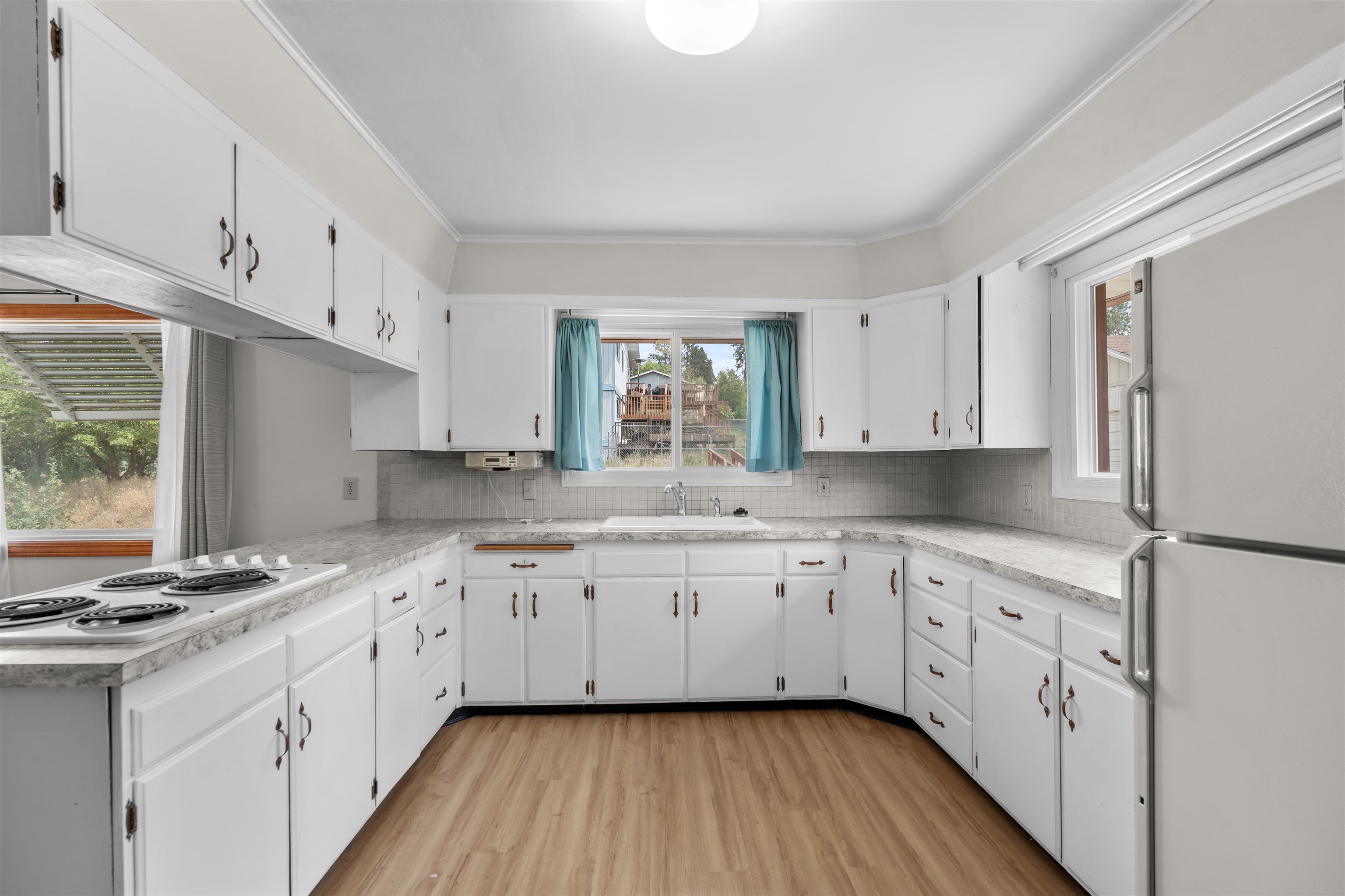 3918 E 8th Ave - Photo 7