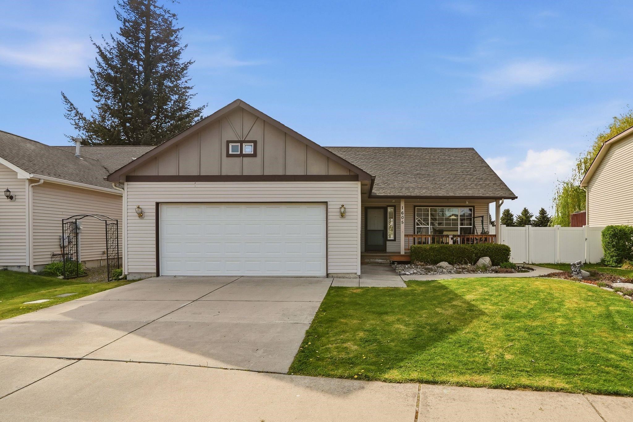1605 N Tschirley Ln - Photo 1