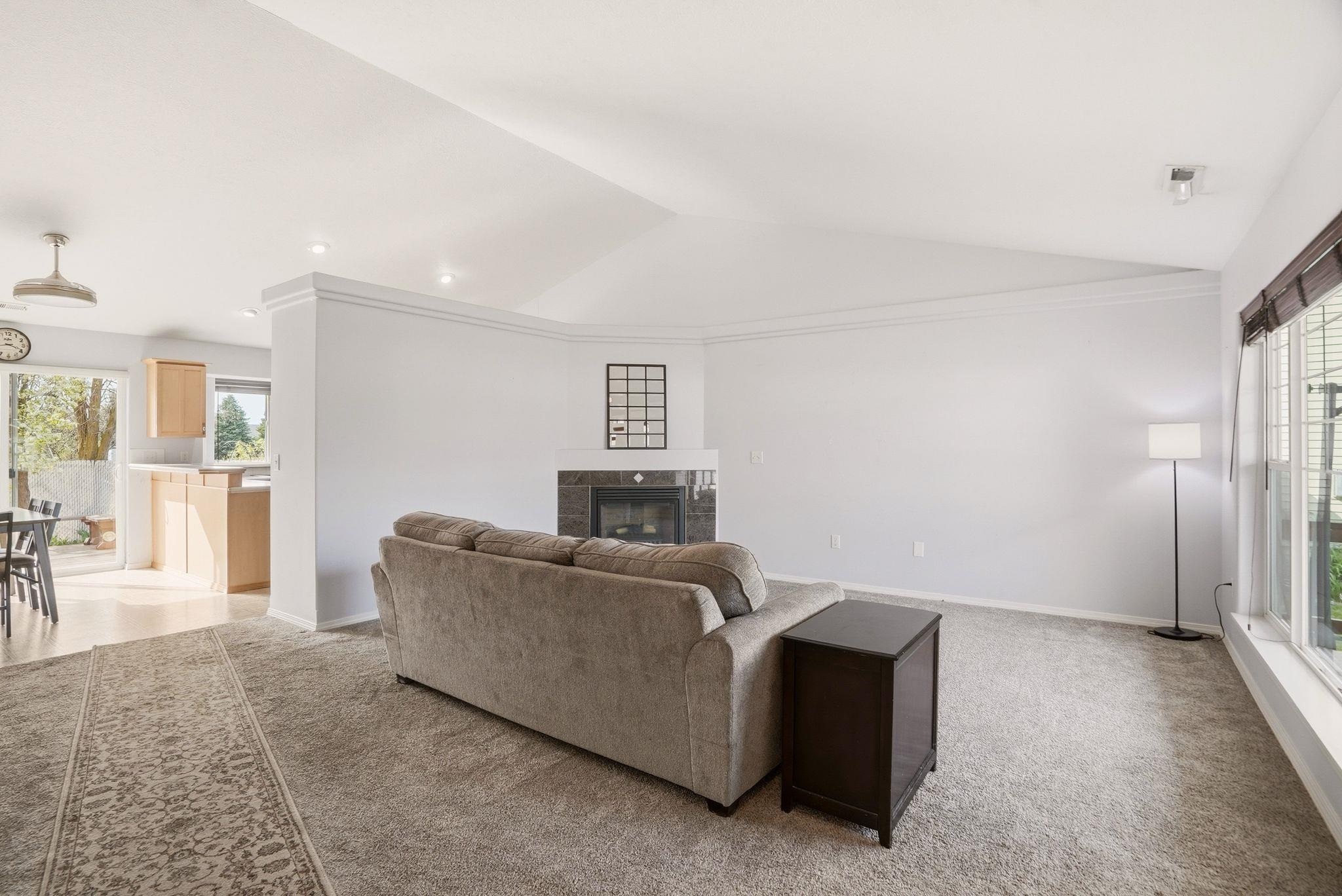 1605 N Tschirley Ln - Photo 5