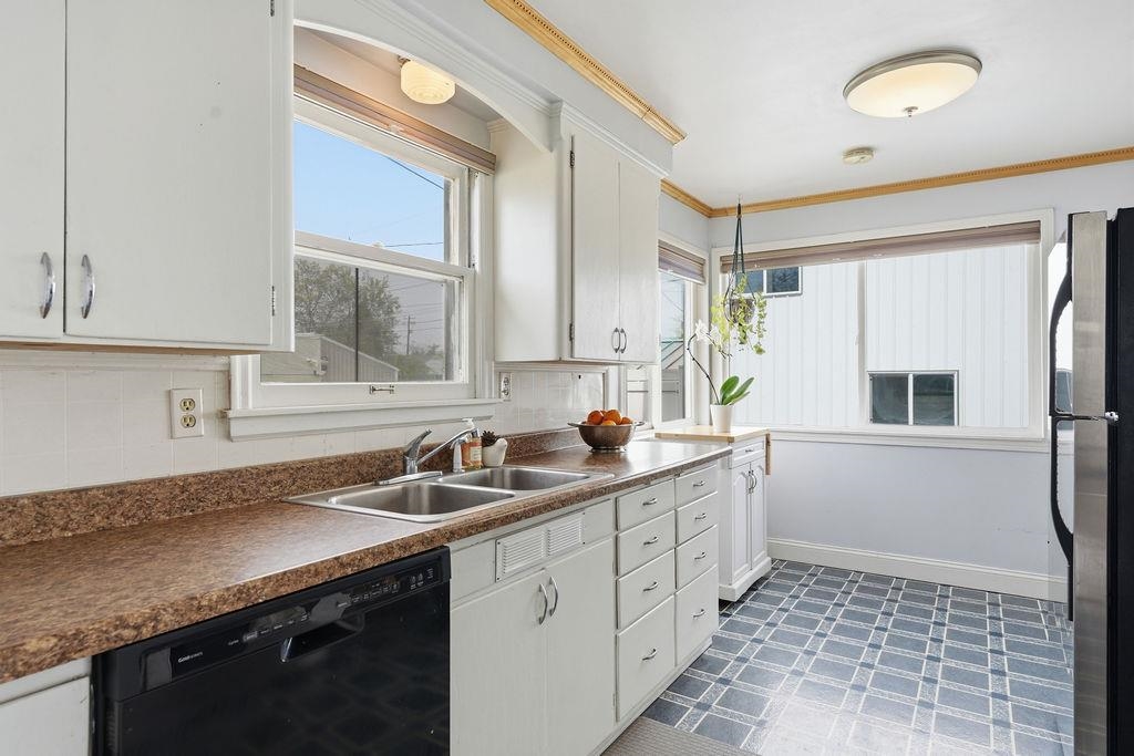 3808 W Rockwell Ave - Photo 12