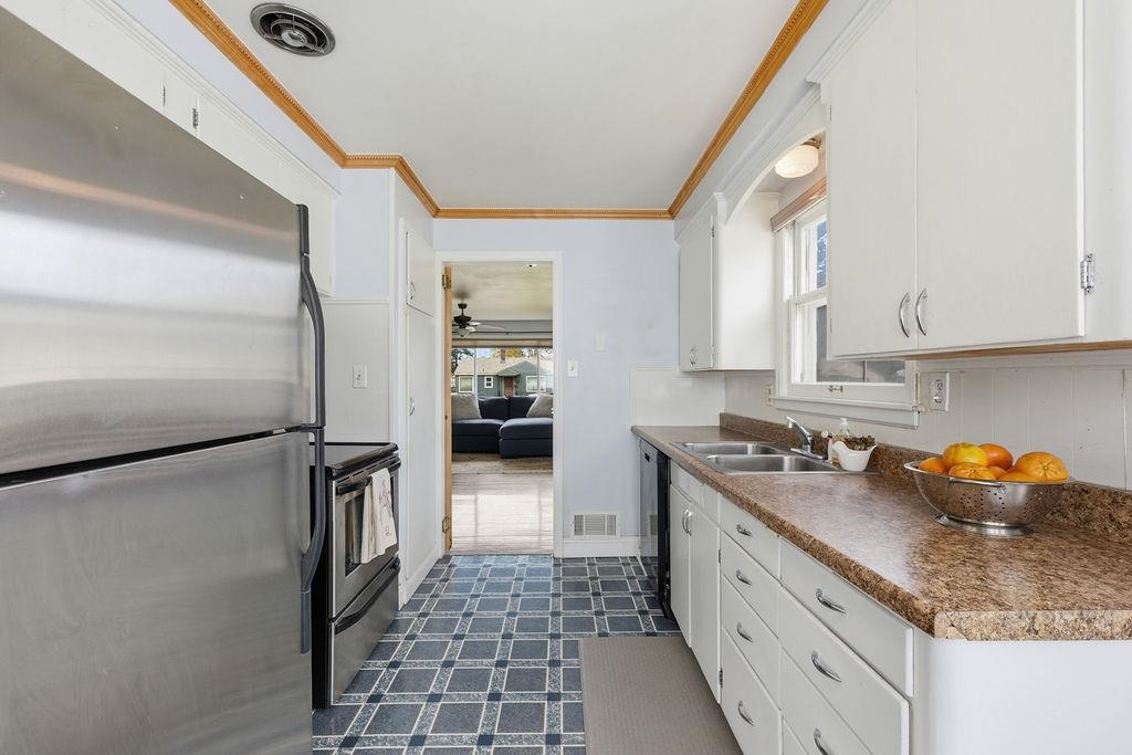 3808 W Rockwell Ave - Photo 14