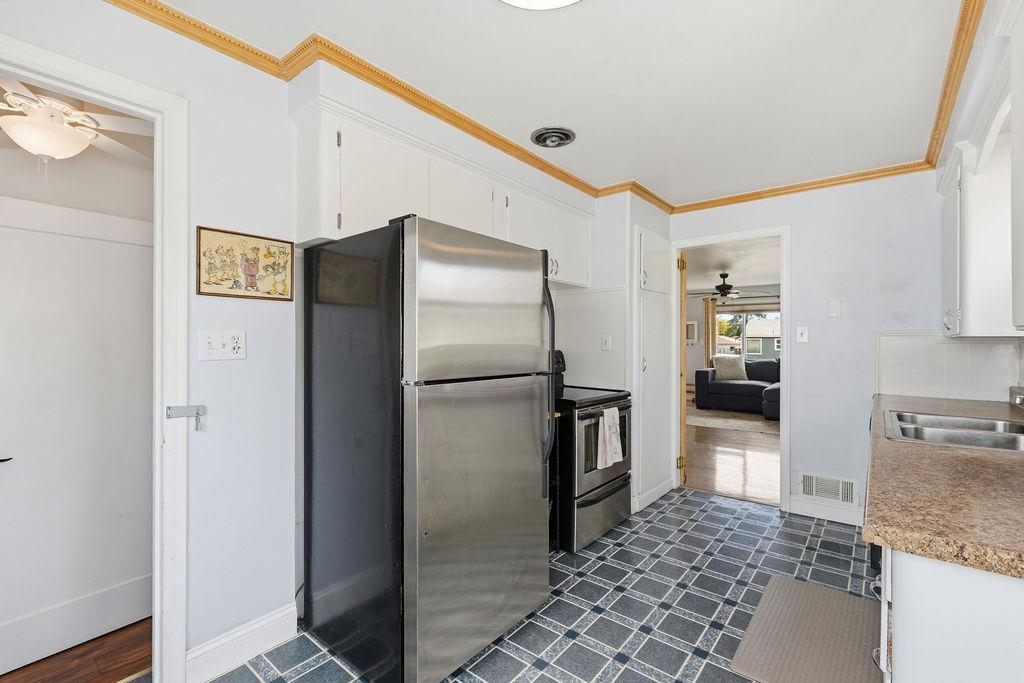 3808 W Rockwell Ave - Photo 15