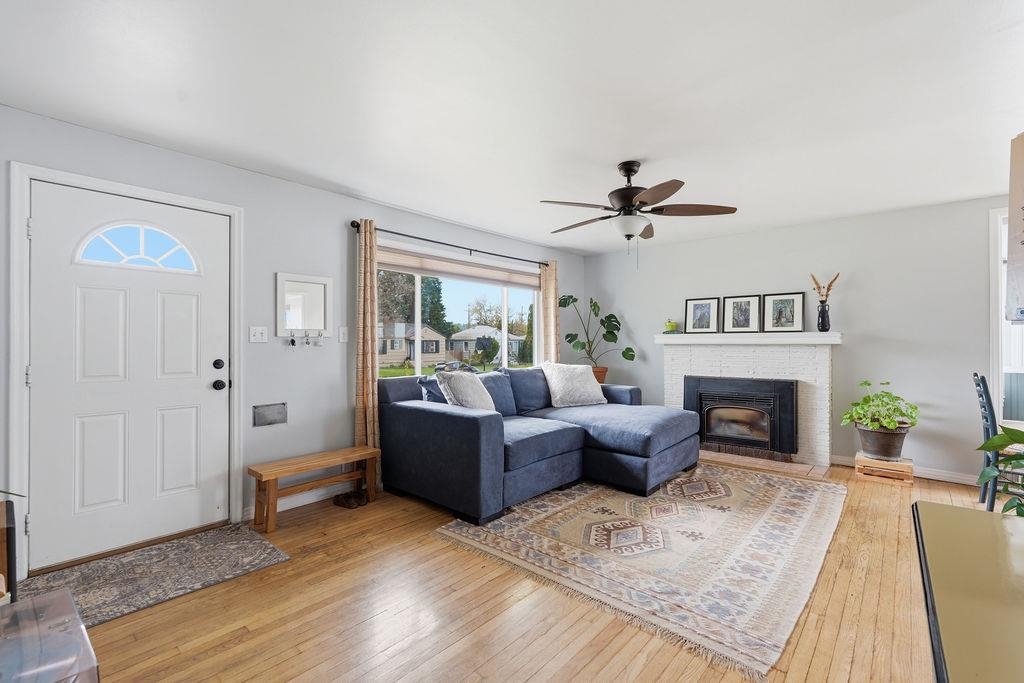 3808 W Rockwell Ave - Photo 4