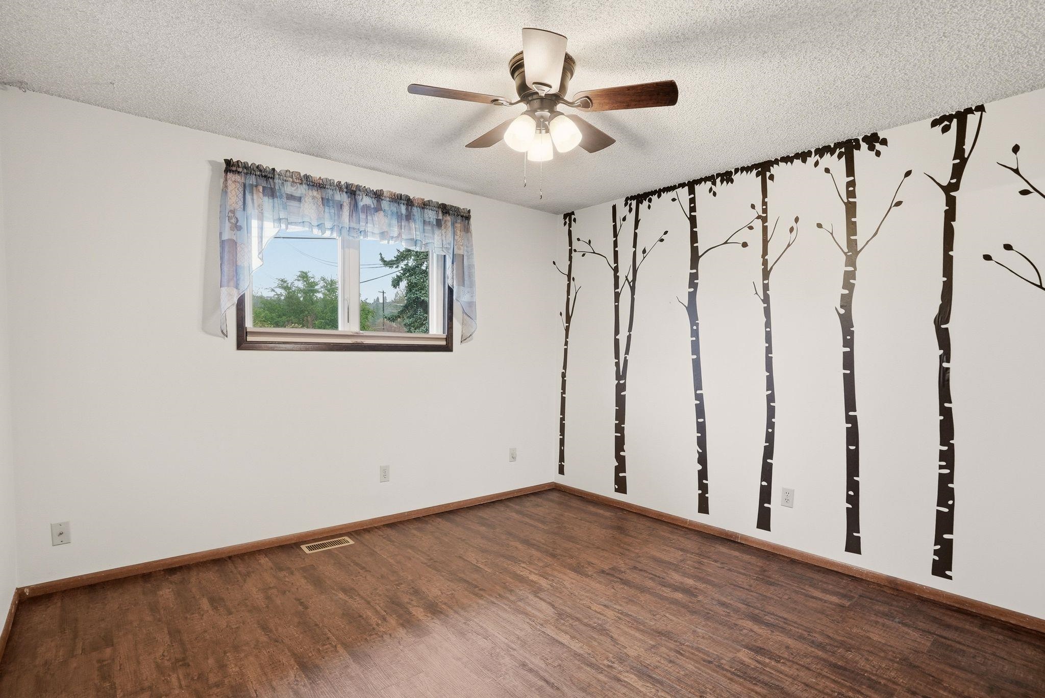 3220 W Francis Ave - Photo 11