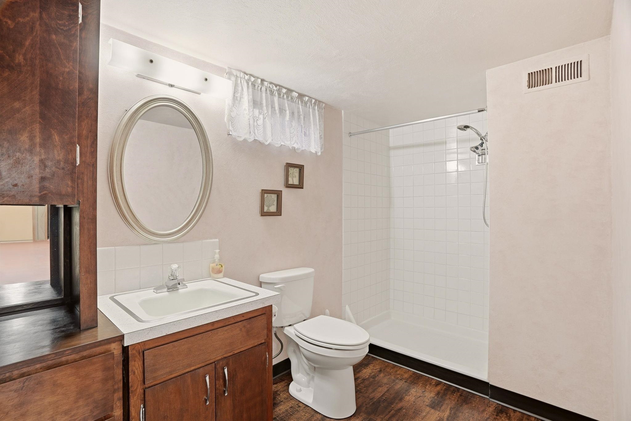 3220 W Francis Ave - Photo 19