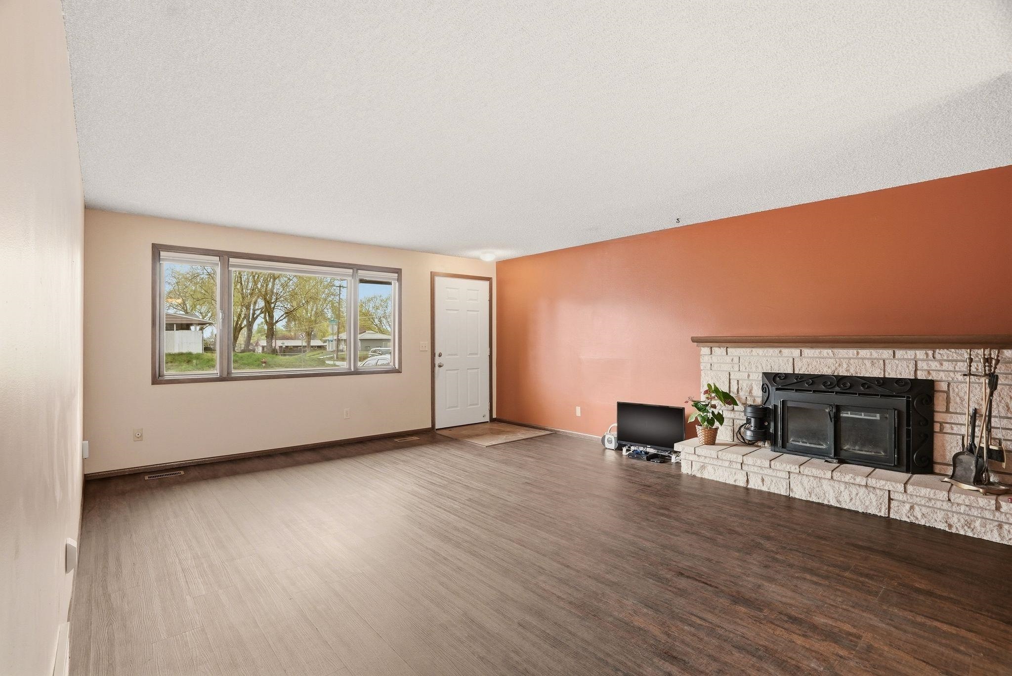 3220 W Francis Ave - Photo 6