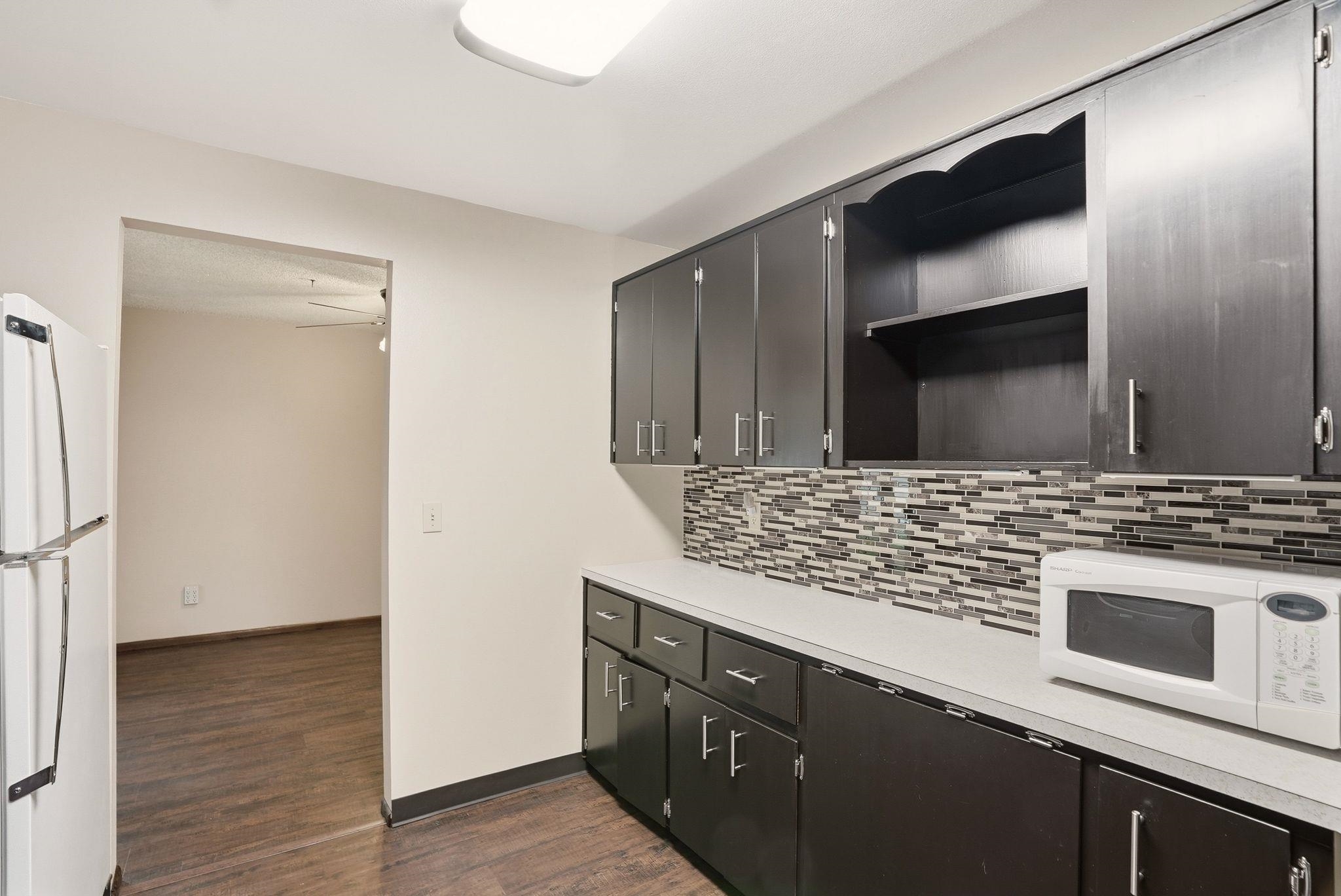 3220 W Francis Ave - Photo 10