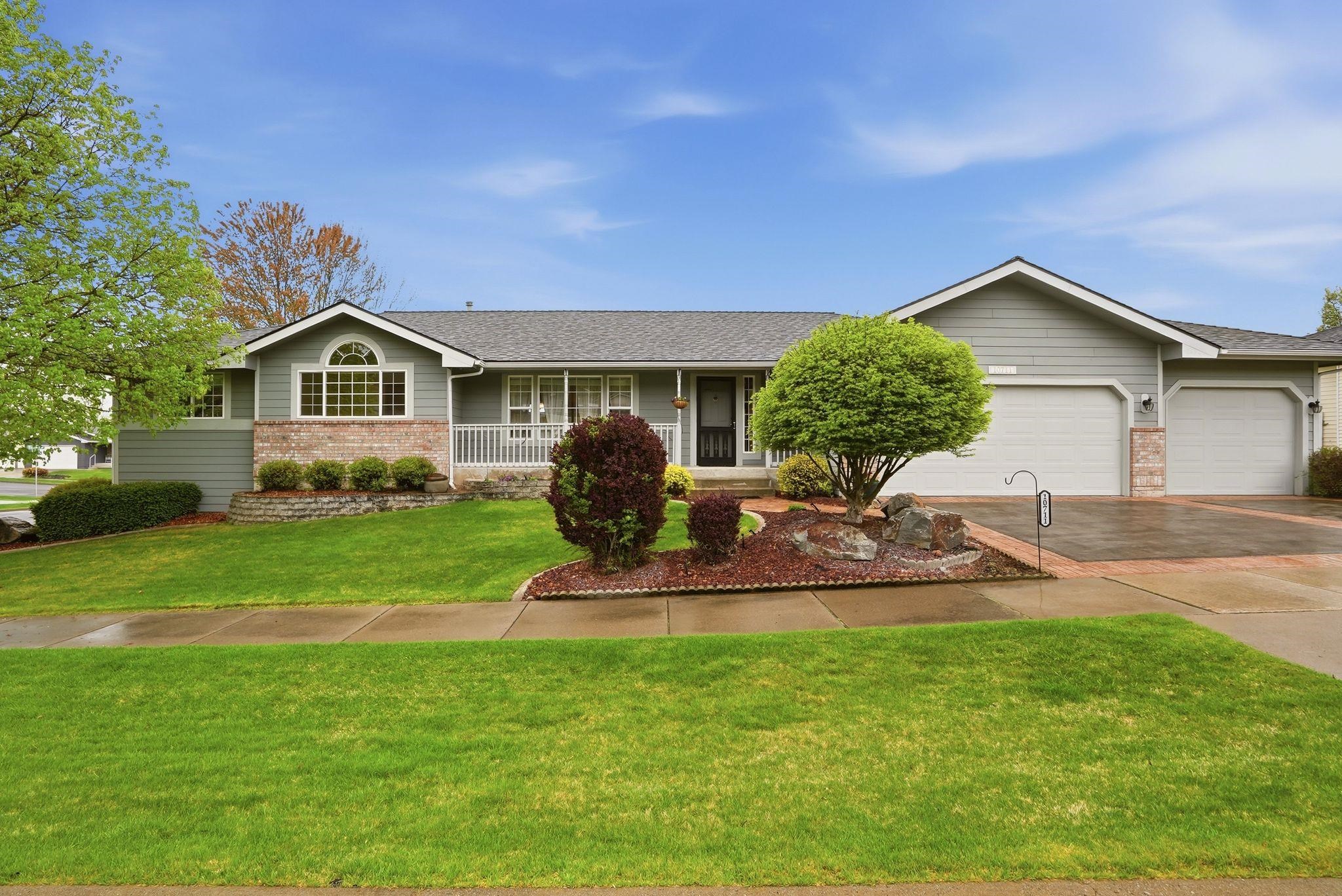10711 N Danbury St - Photo 2