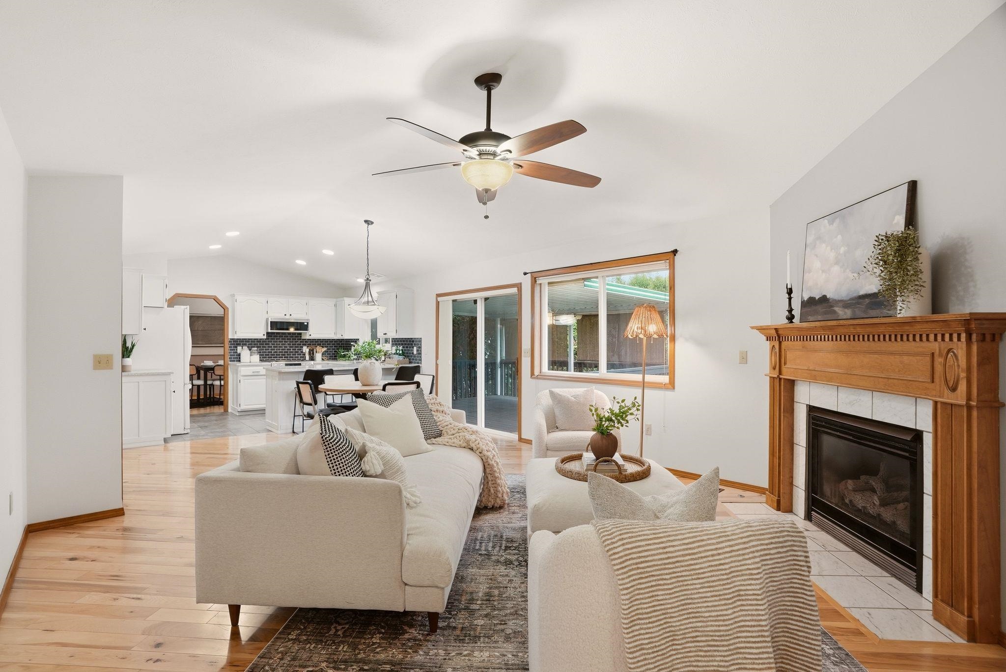 10711 N Danbury St - Photo 12