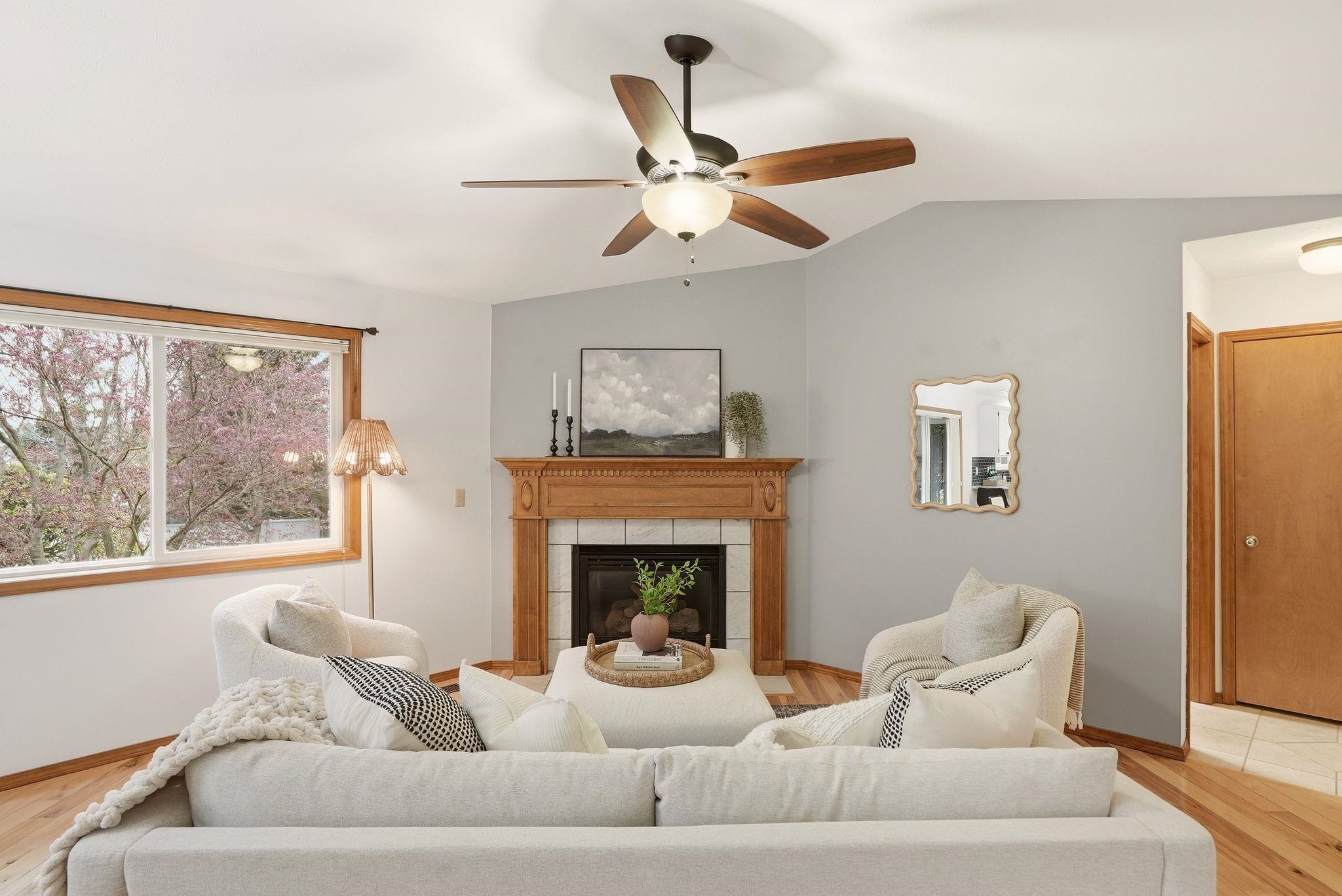 10711 N Danbury St - Photo 19