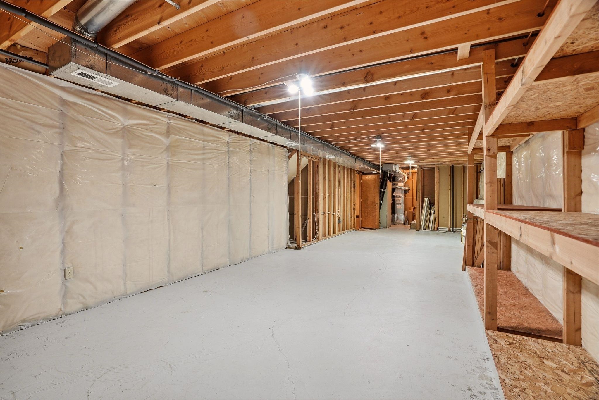 10711 N Danbury St - Photo 38