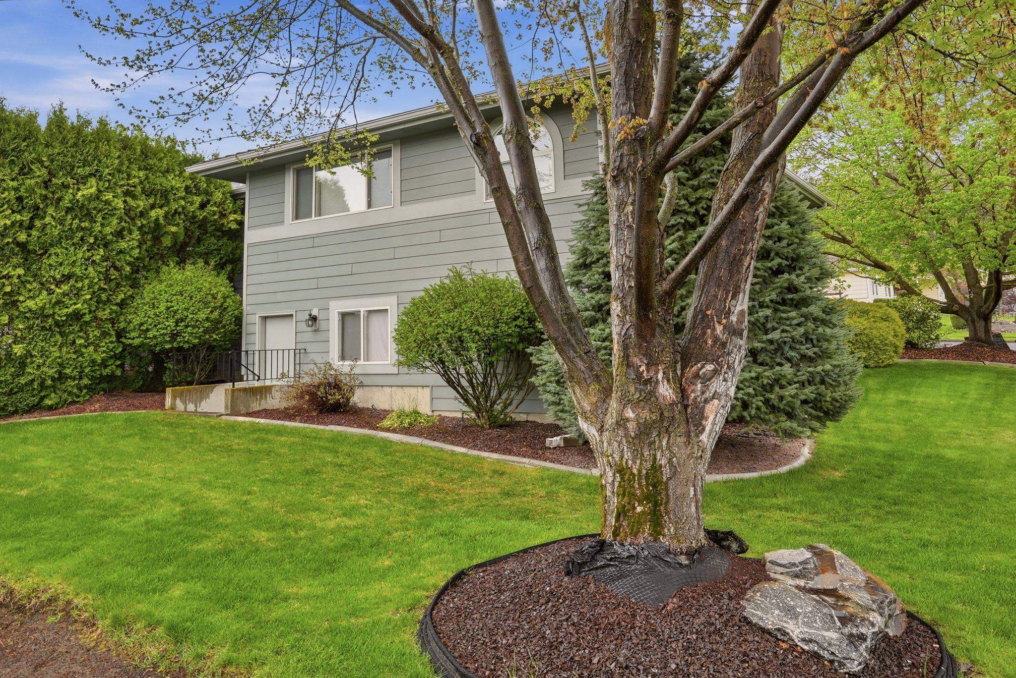 10711 N Danbury St - Photo 6