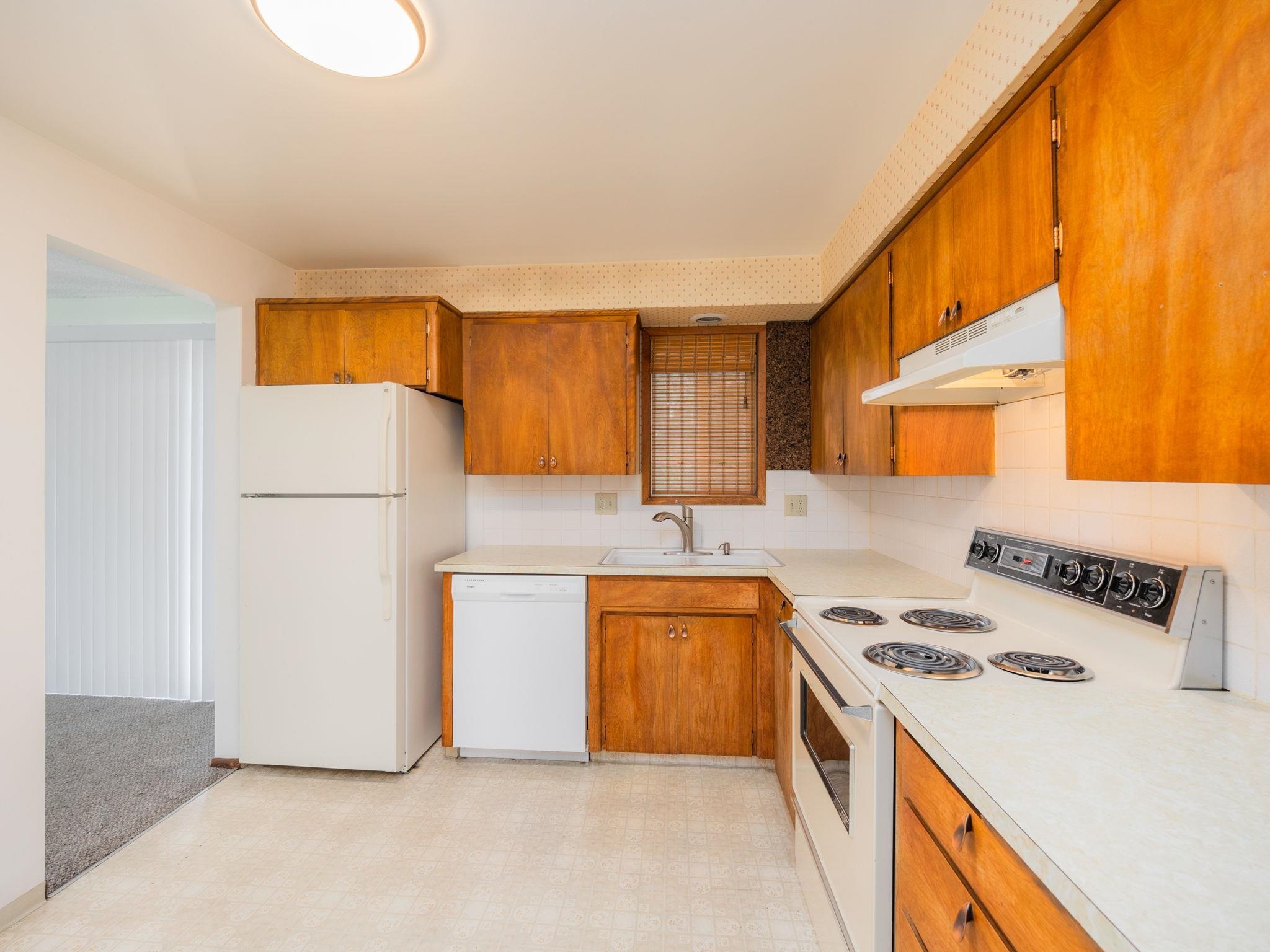 229 / 231 W W KEDLIN Ave - Photo 2