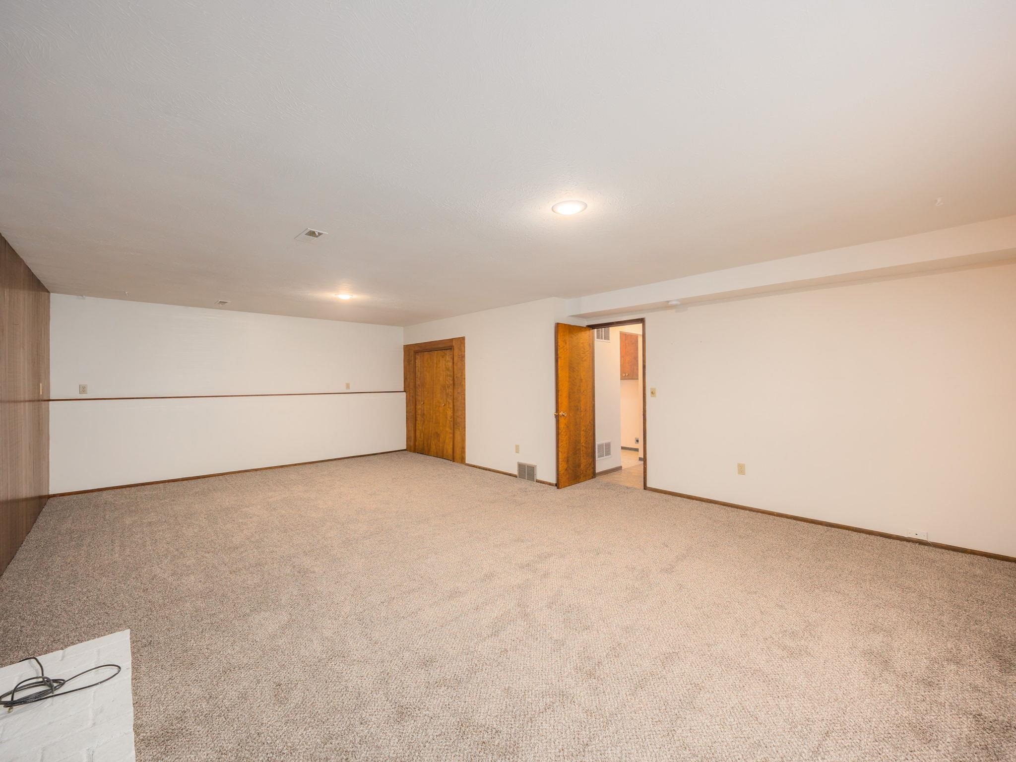 229 / 231 W W KEDLIN Ave - Photo 17