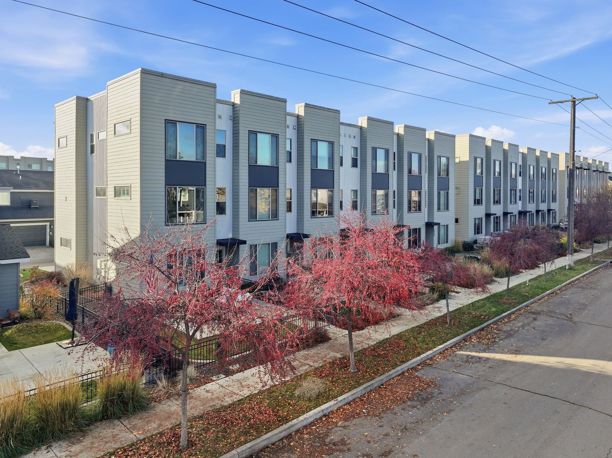 2319 W Bridge Ave - Photo 31