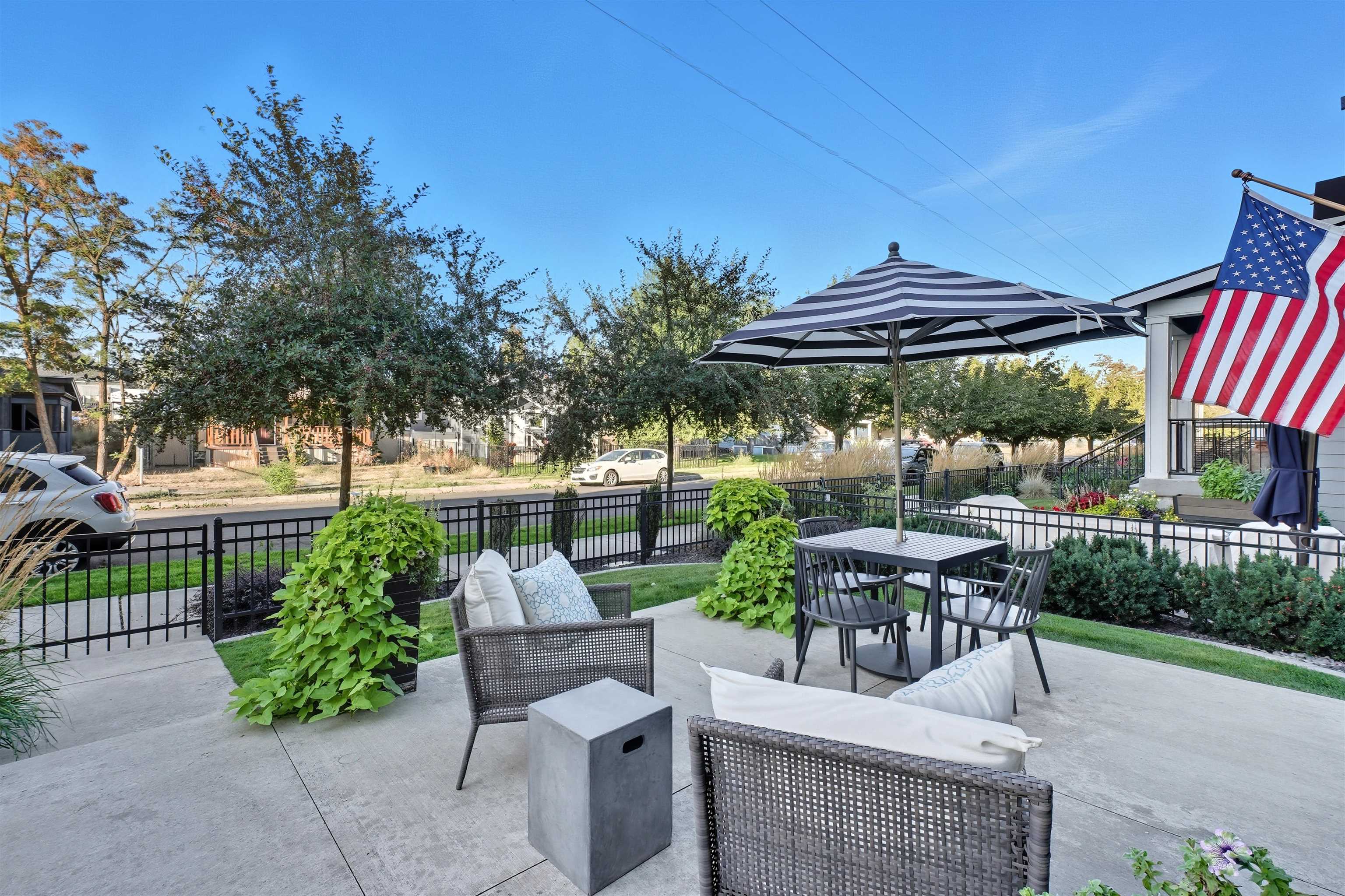 2319 W Bridge Ave - Photo 5