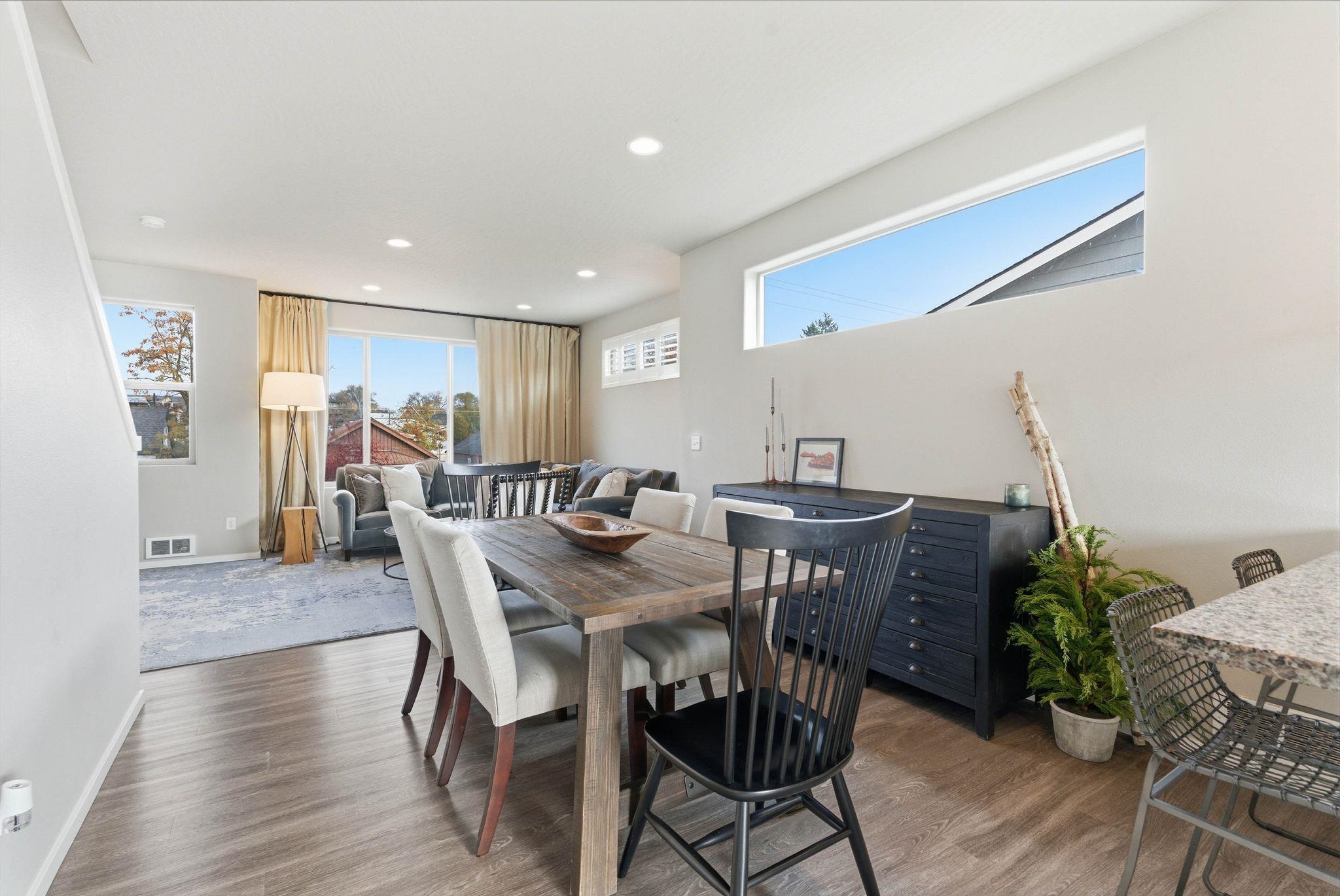 2319 W Bridge Ave - Photo 9