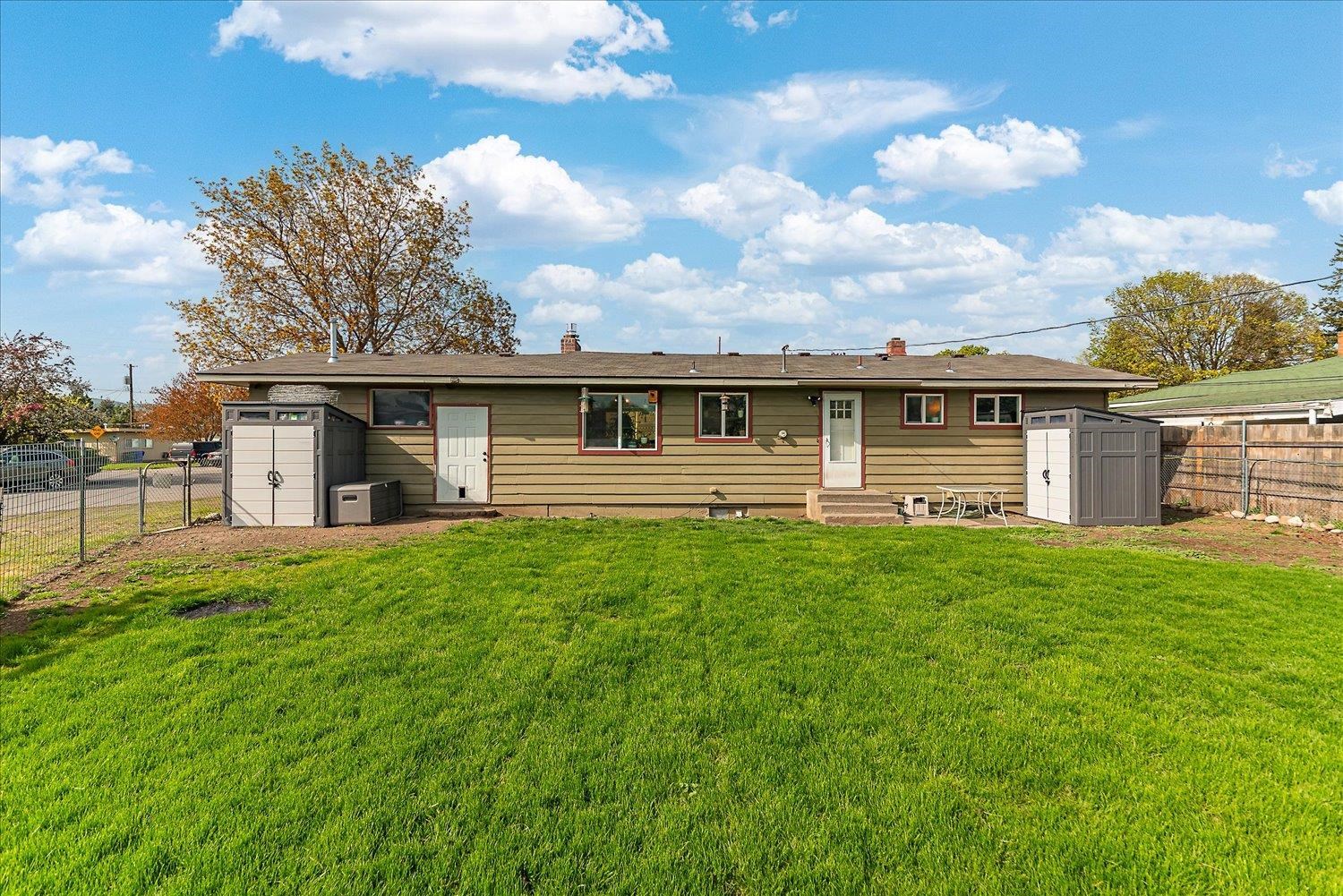 8504 E Mansfield Ave - Photo 16