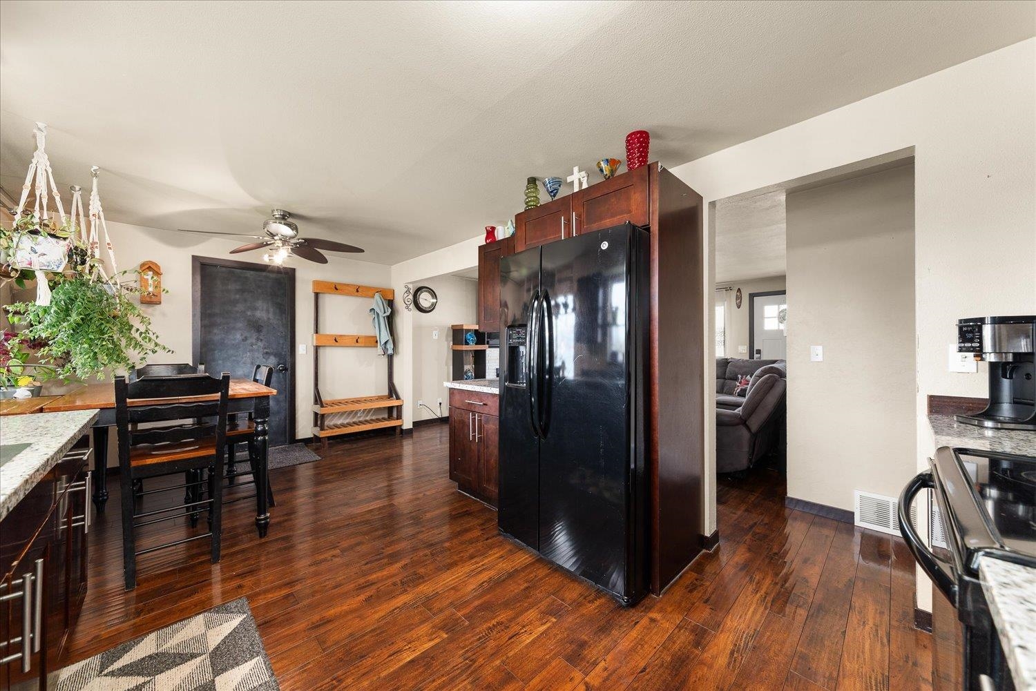 8504 E Mansfield Ave - Photo 6