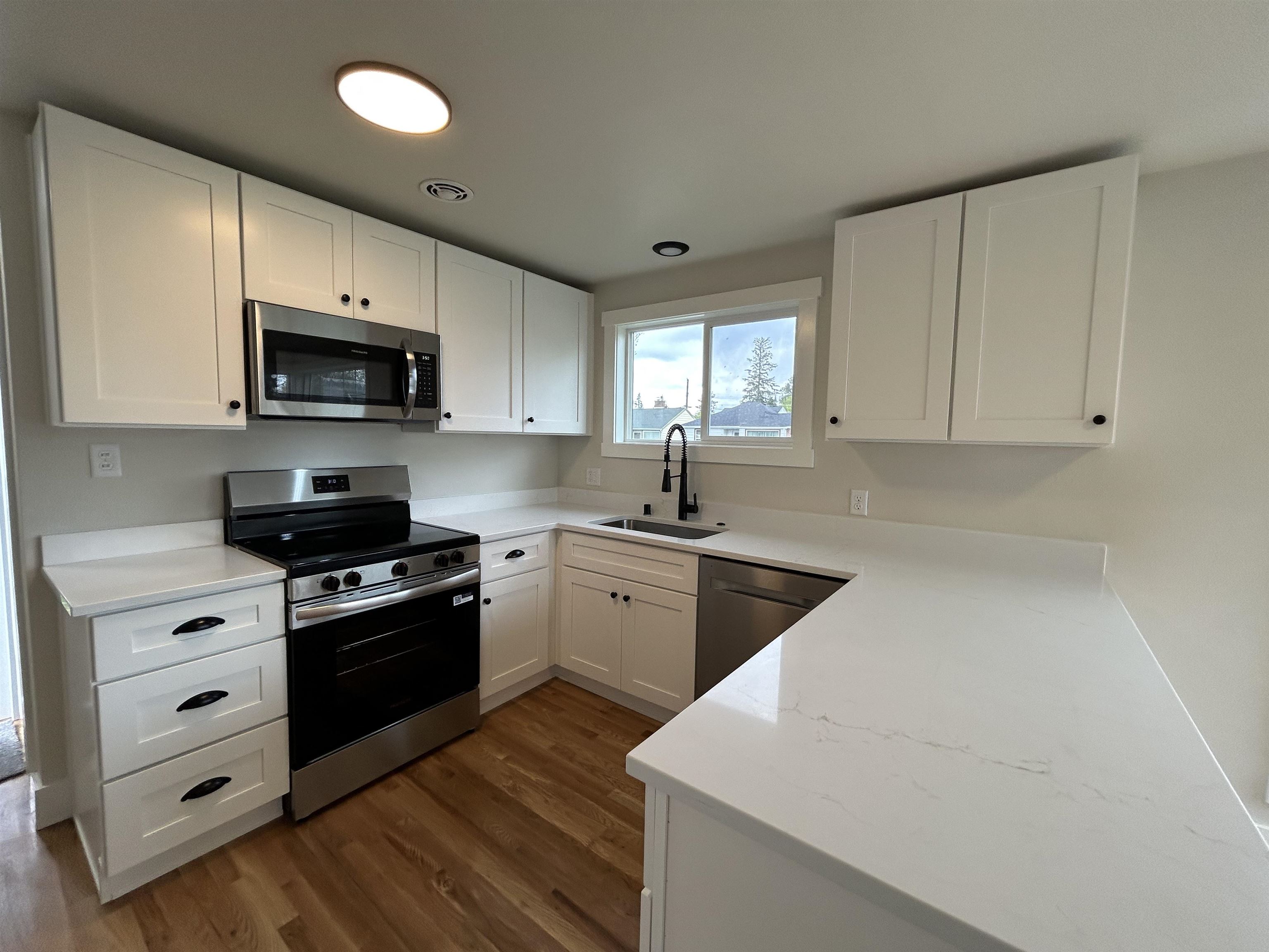 1028 E 40th Ave - Photo 24