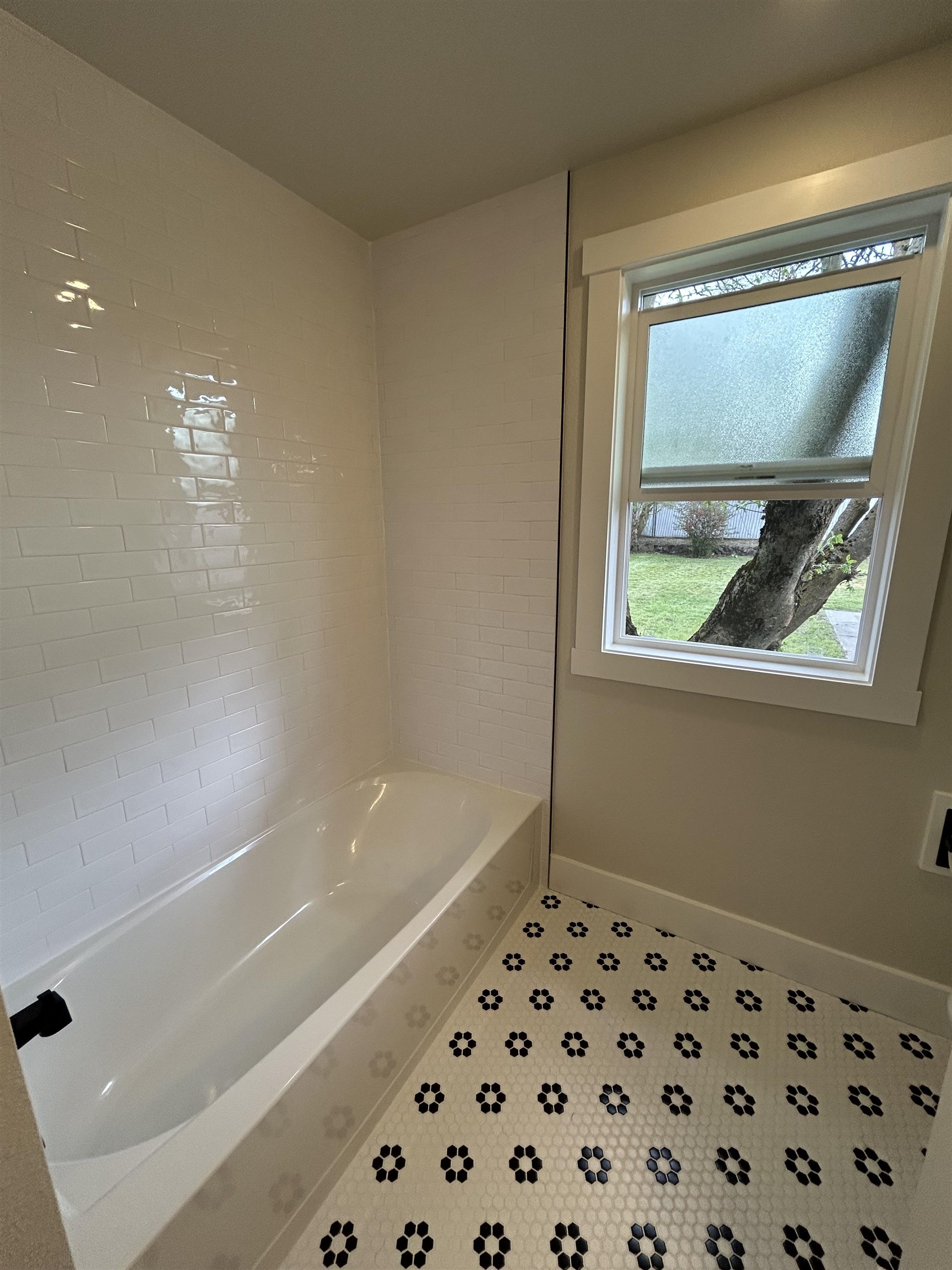 1028 E 40th Ave - Photo 30