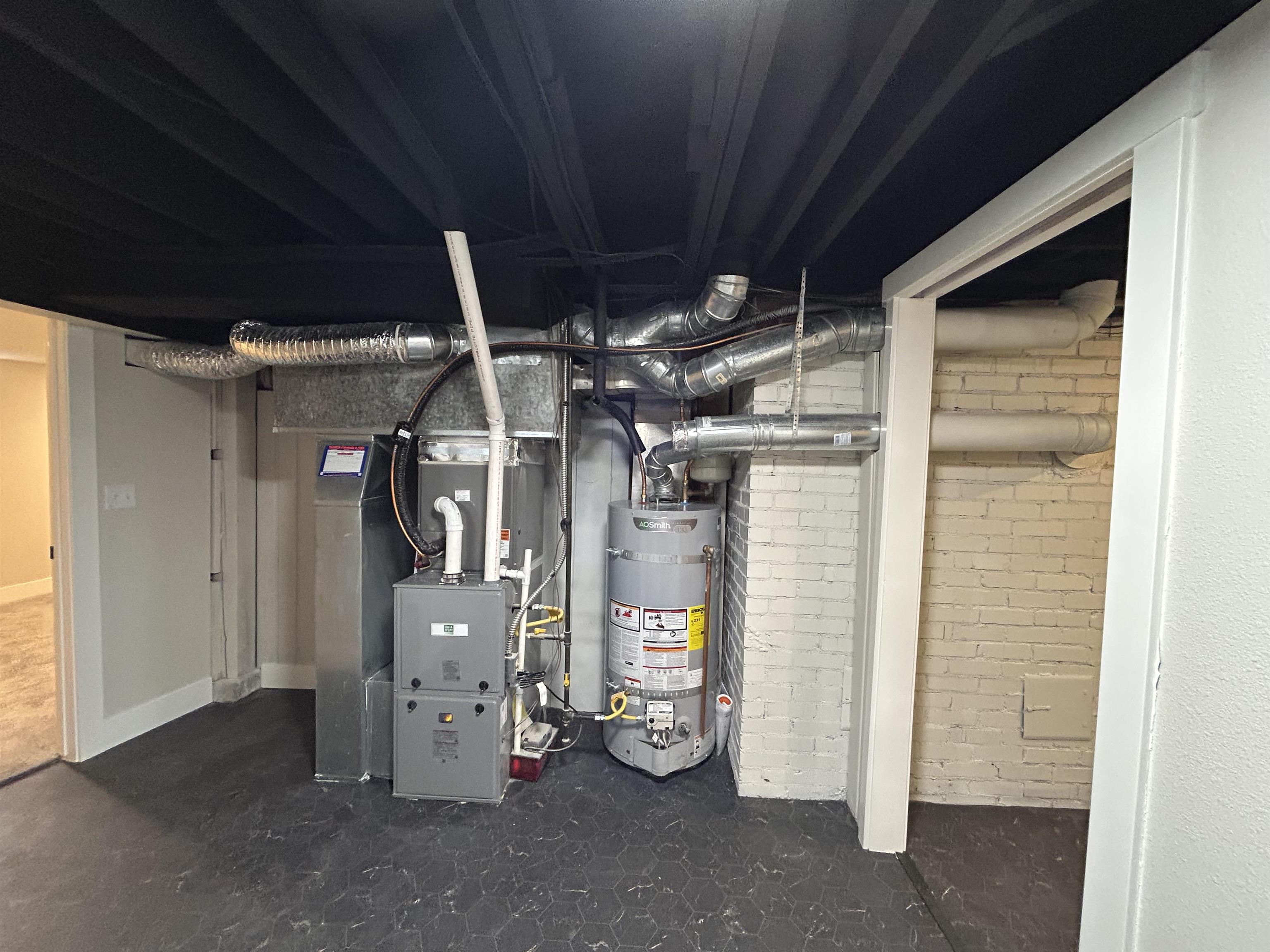 1028 E 40th Ave - Photo 40