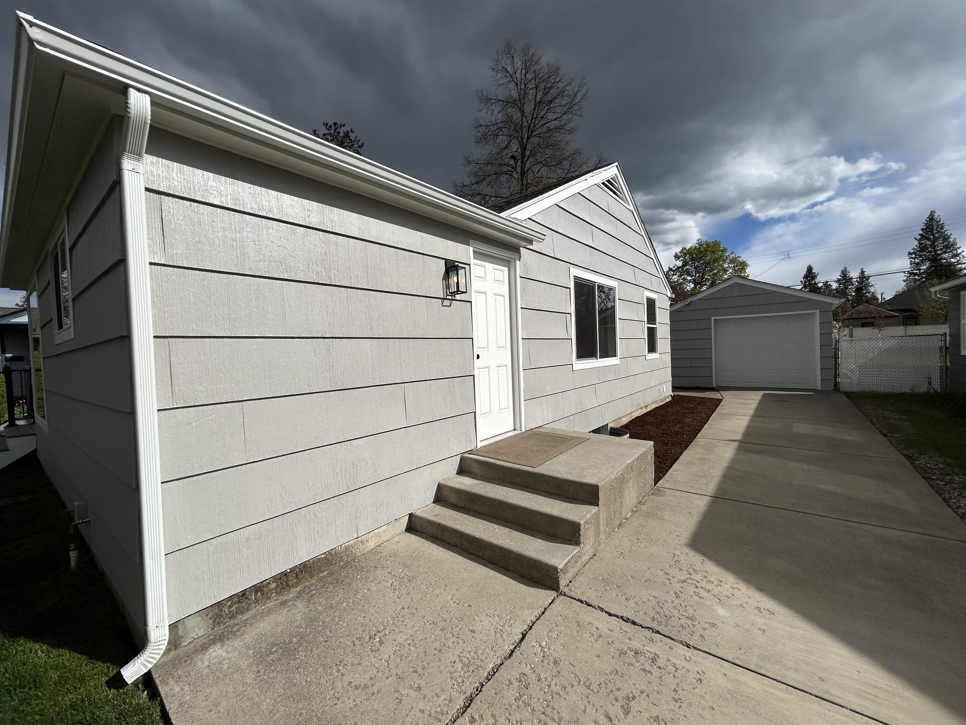 1028 E 40th Ave - Photo 45