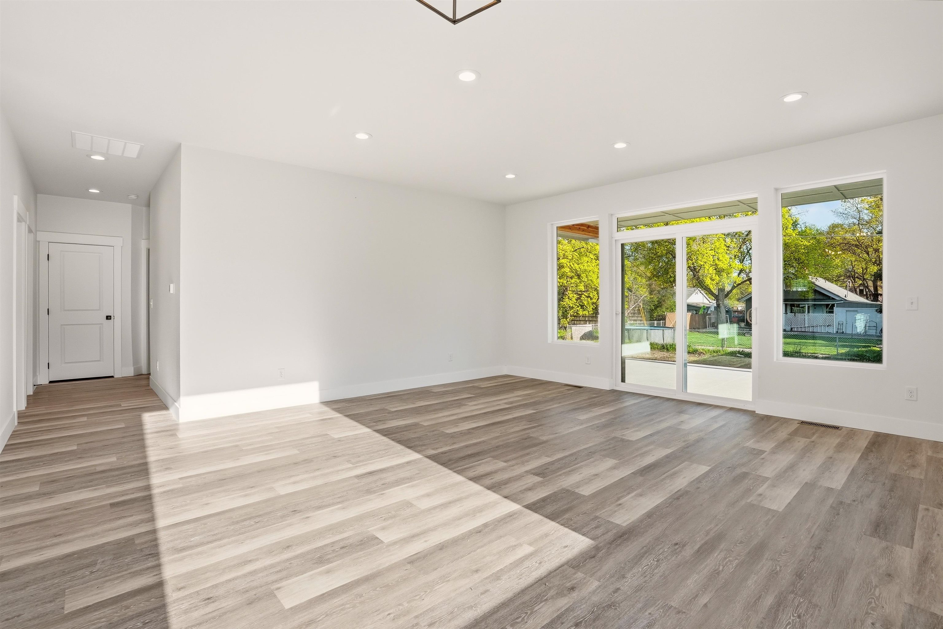 7915 E Marietta Ave - Photo 6