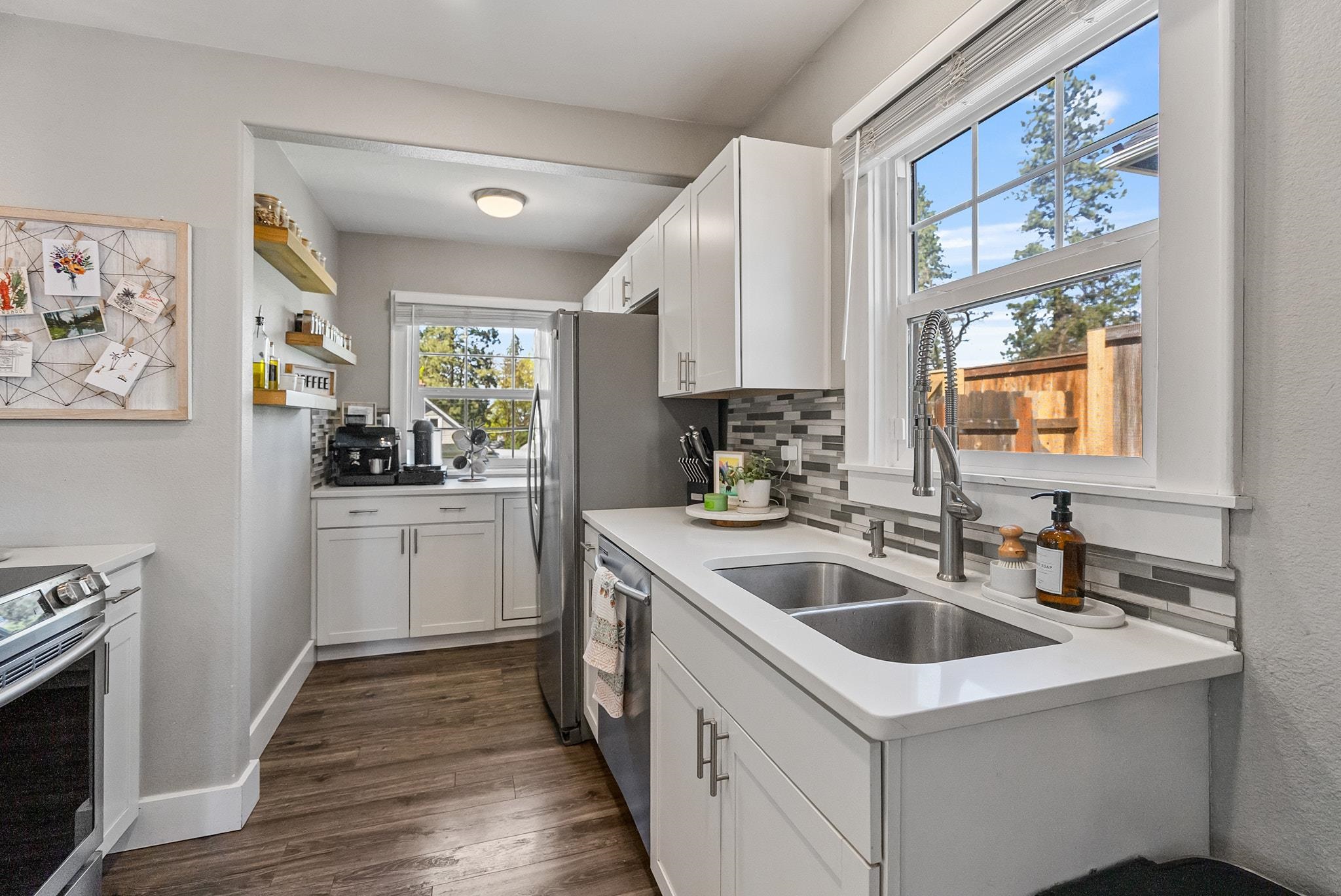326 E 20TH Ave - Photo 13