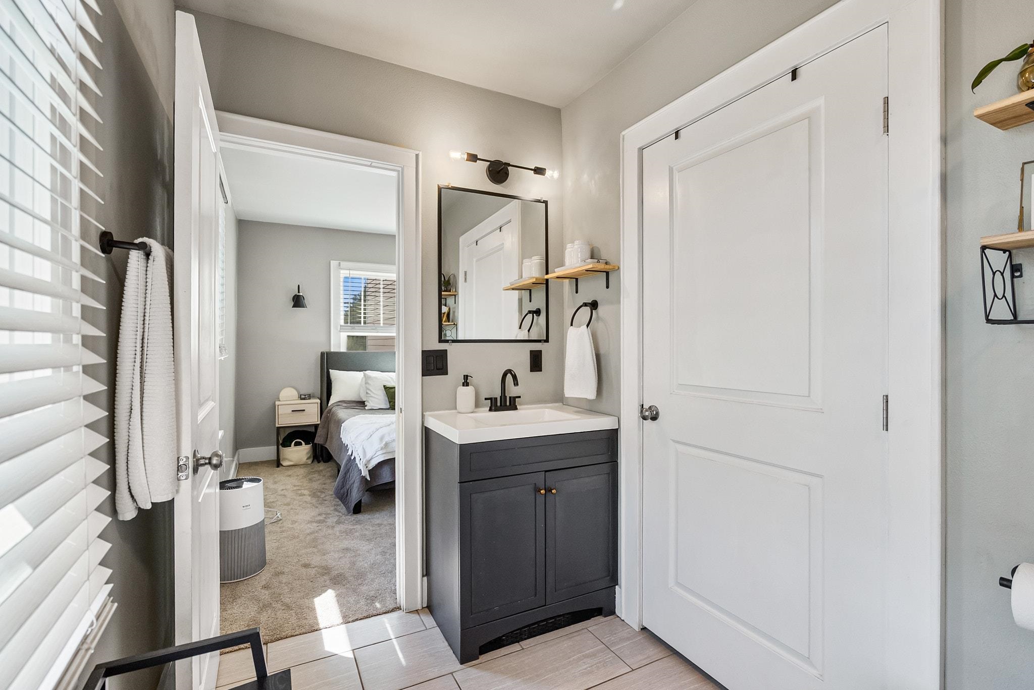 326 E 20TH Ave - Photo 18