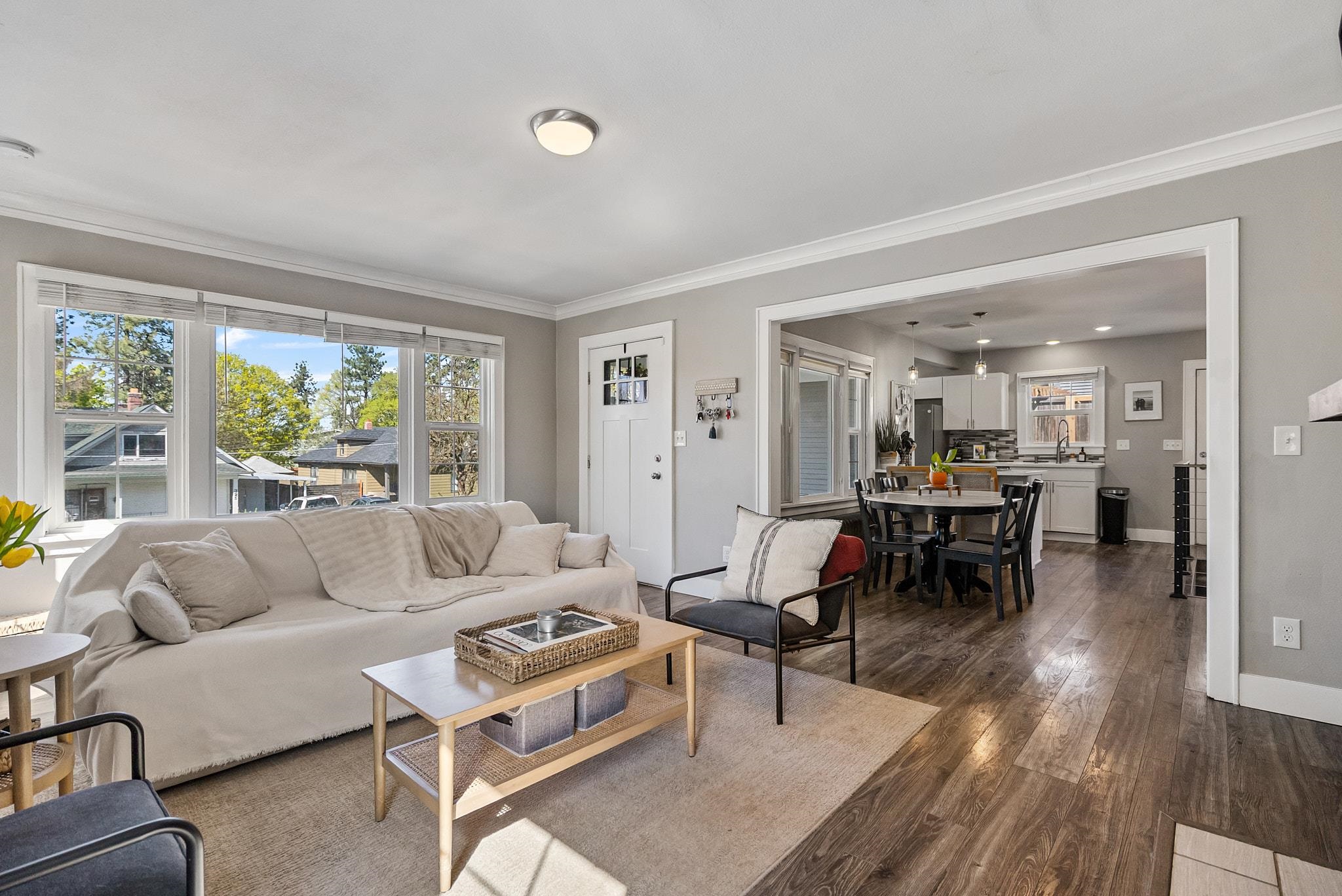 326 E 20TH Ave - Photo 7