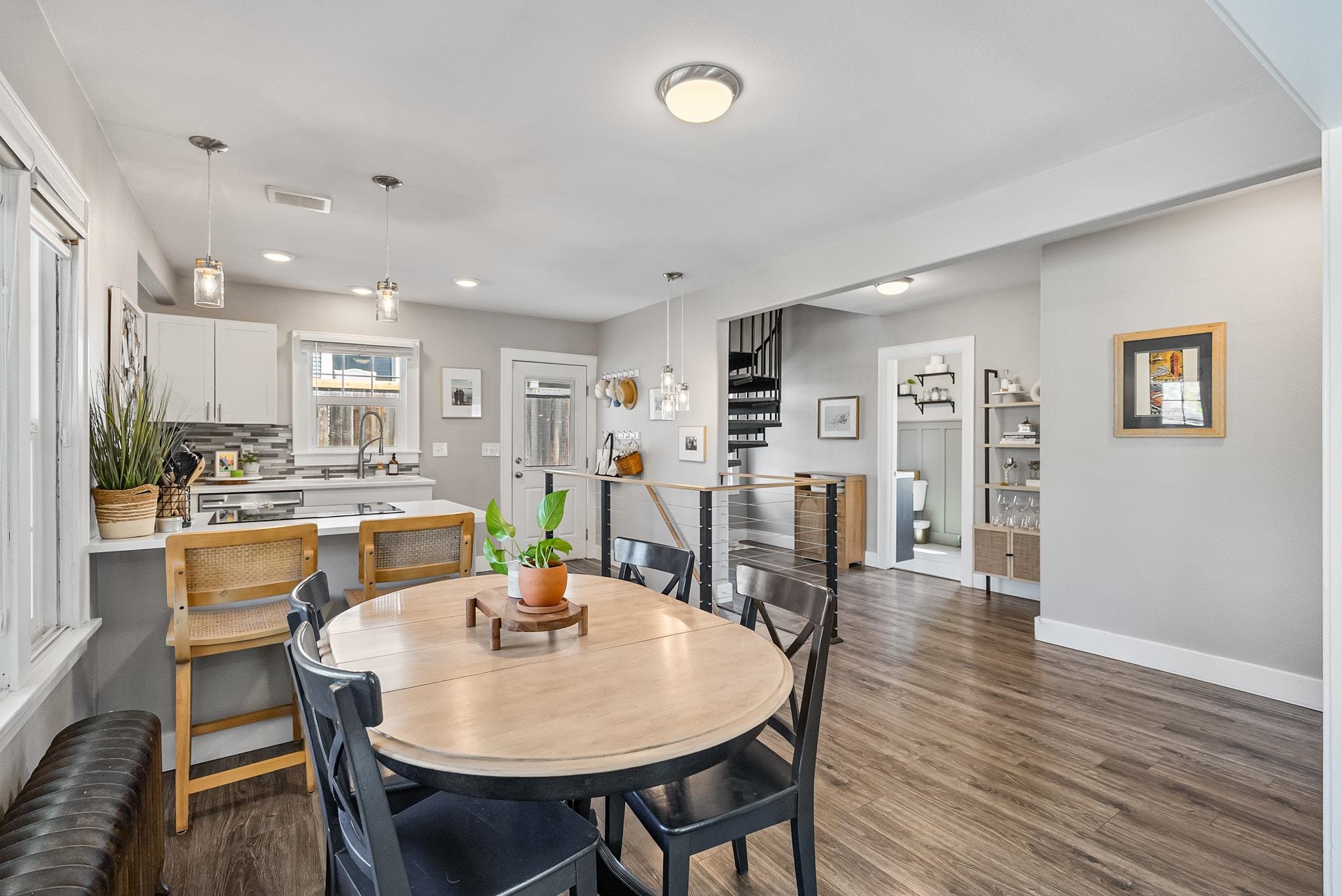 326 E 20TH Ave - Photo 10